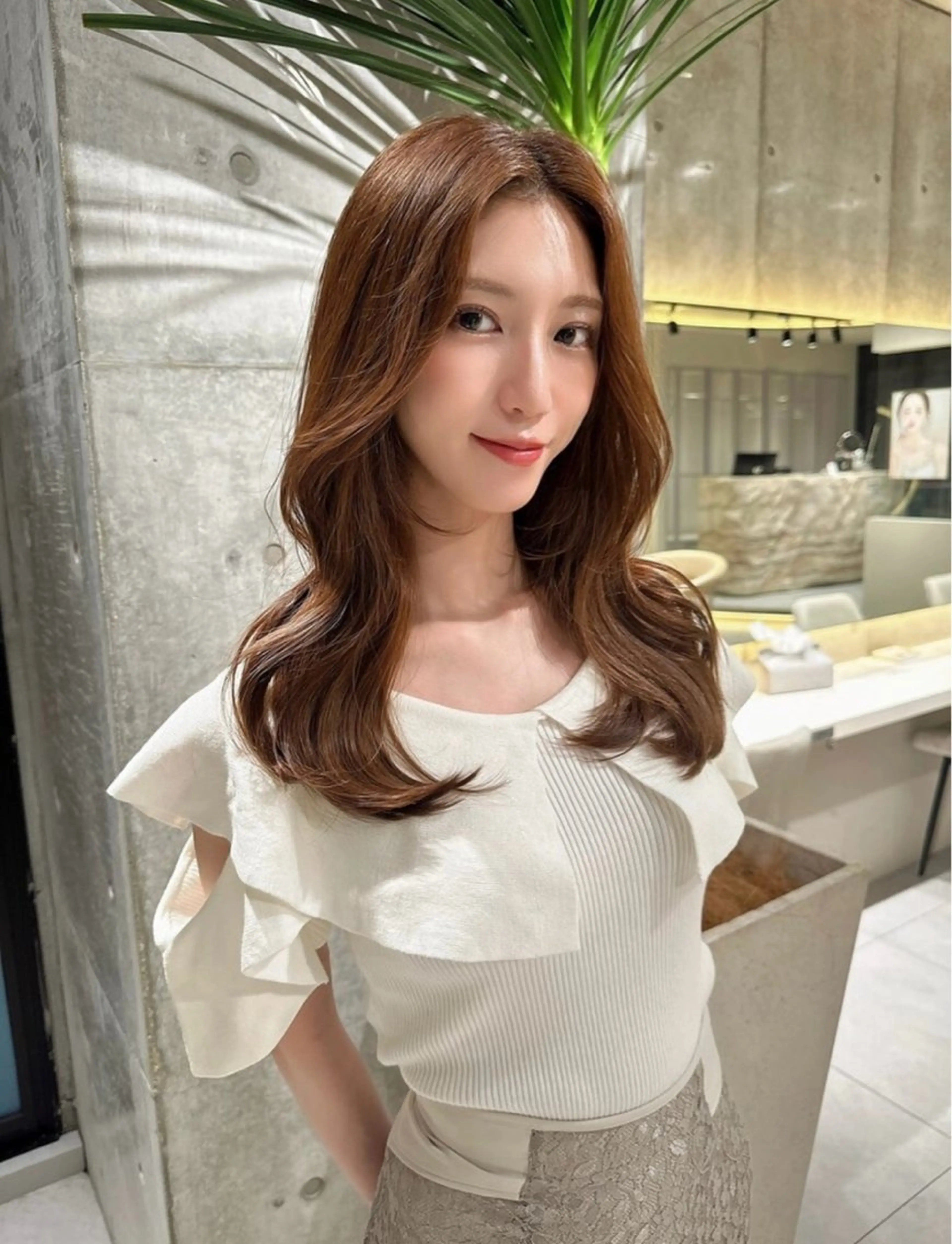 ロング カット ヘアカラー トリートメント Kanami/韓国風 /艶カラーのヘアスタイル