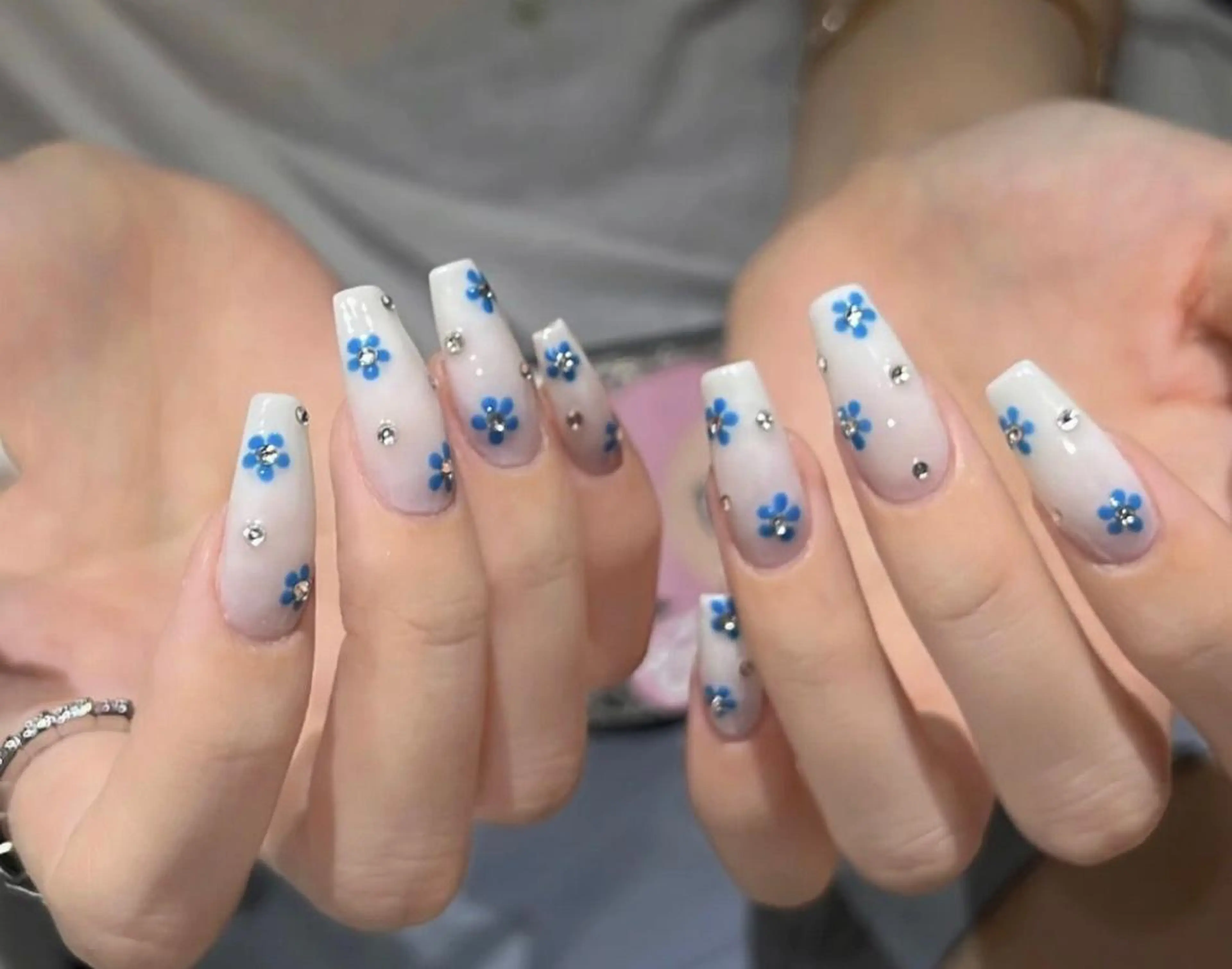ネイル ハンドネイル 🍑 momo_nailのネイルデザイン