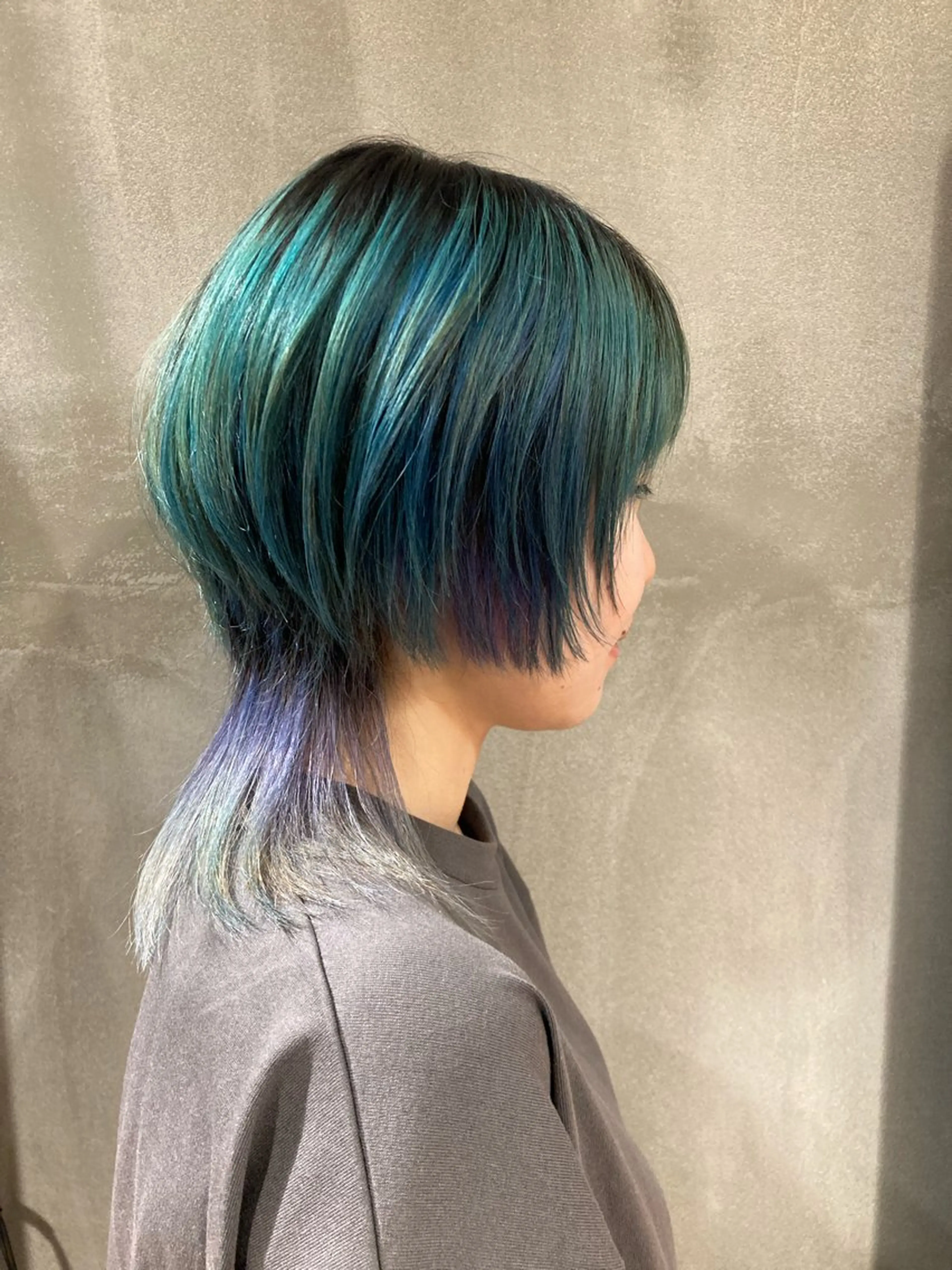 ミディアム カラー MAKI渋谷 【カットモデル募集】のヘアスタイル