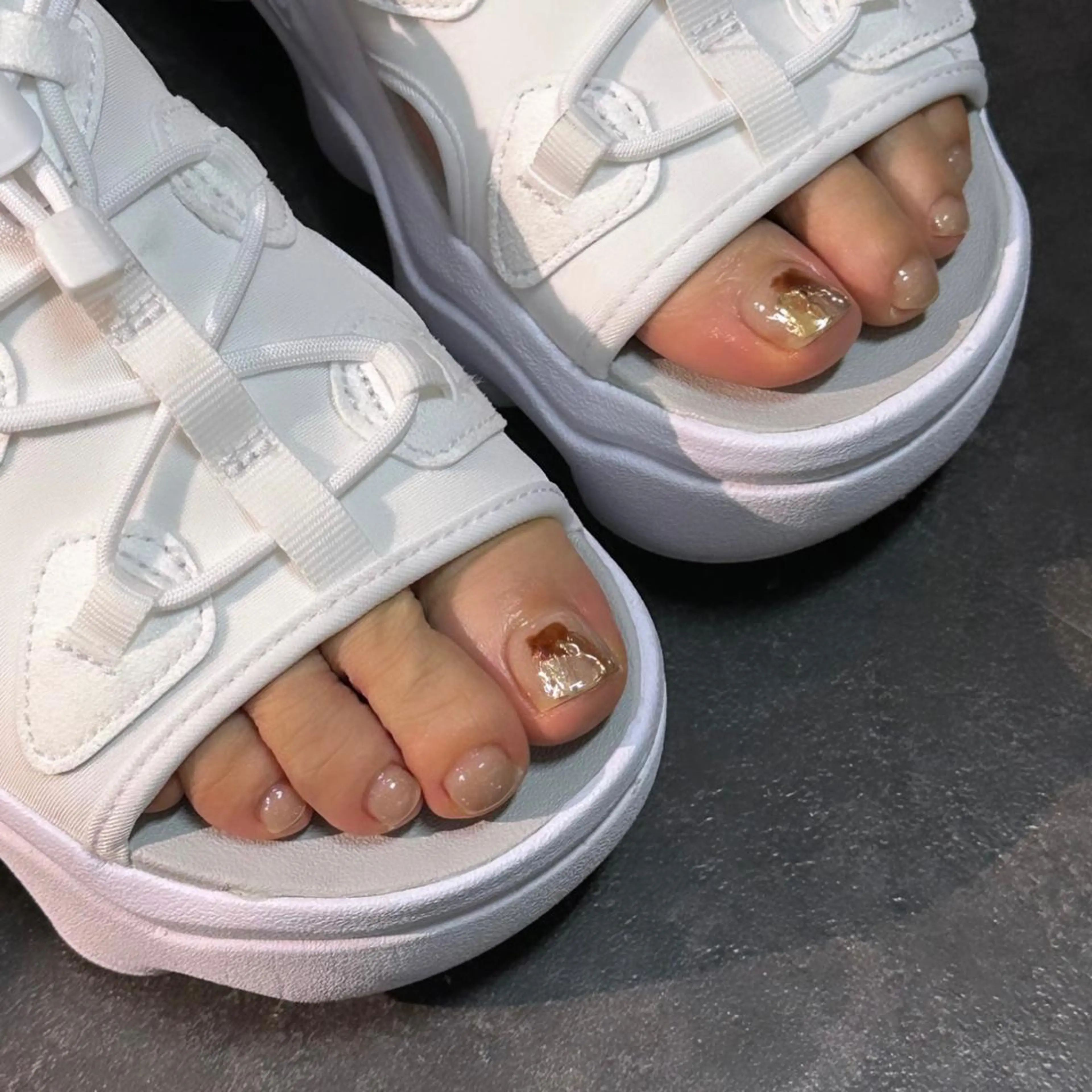 ネイル ニュアンスネイル Bianca浦和西口 竹ノ内  愛彩のネイルデザイン