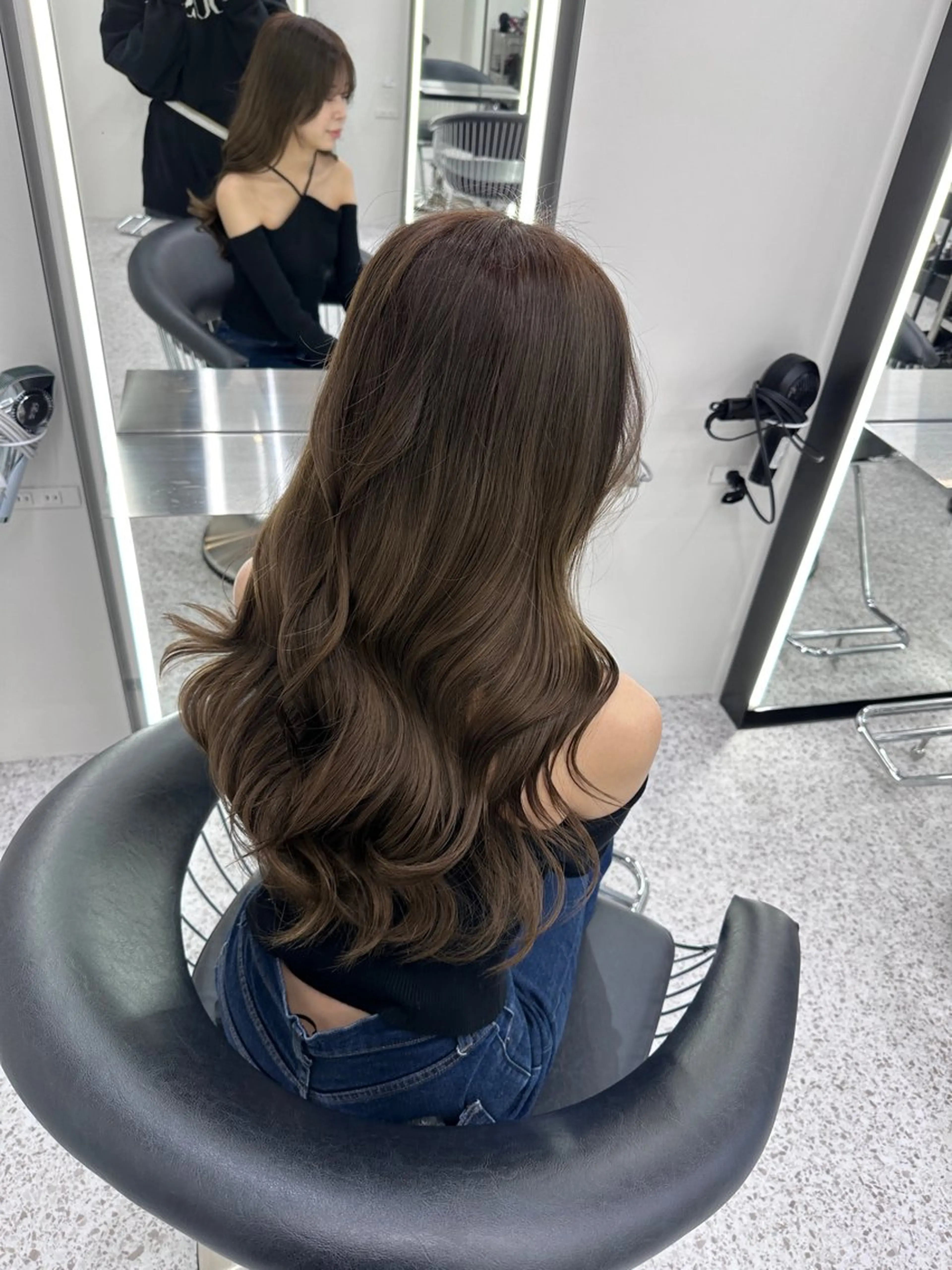 ロング 無料カット/原宿/ オリーブカラーこはるのヘアスタイル