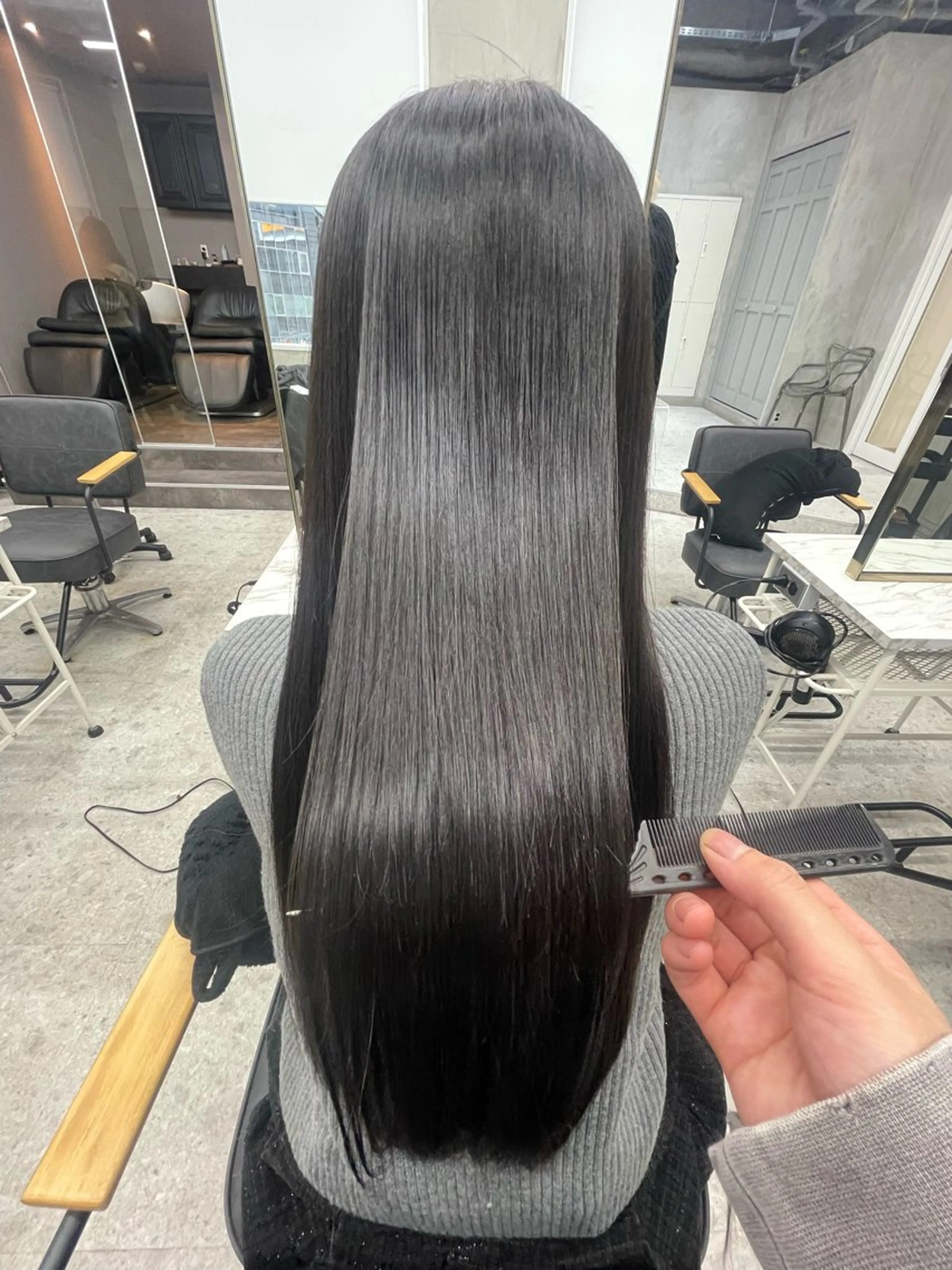 リタッチカラー+髪質改善トリートメントの写真