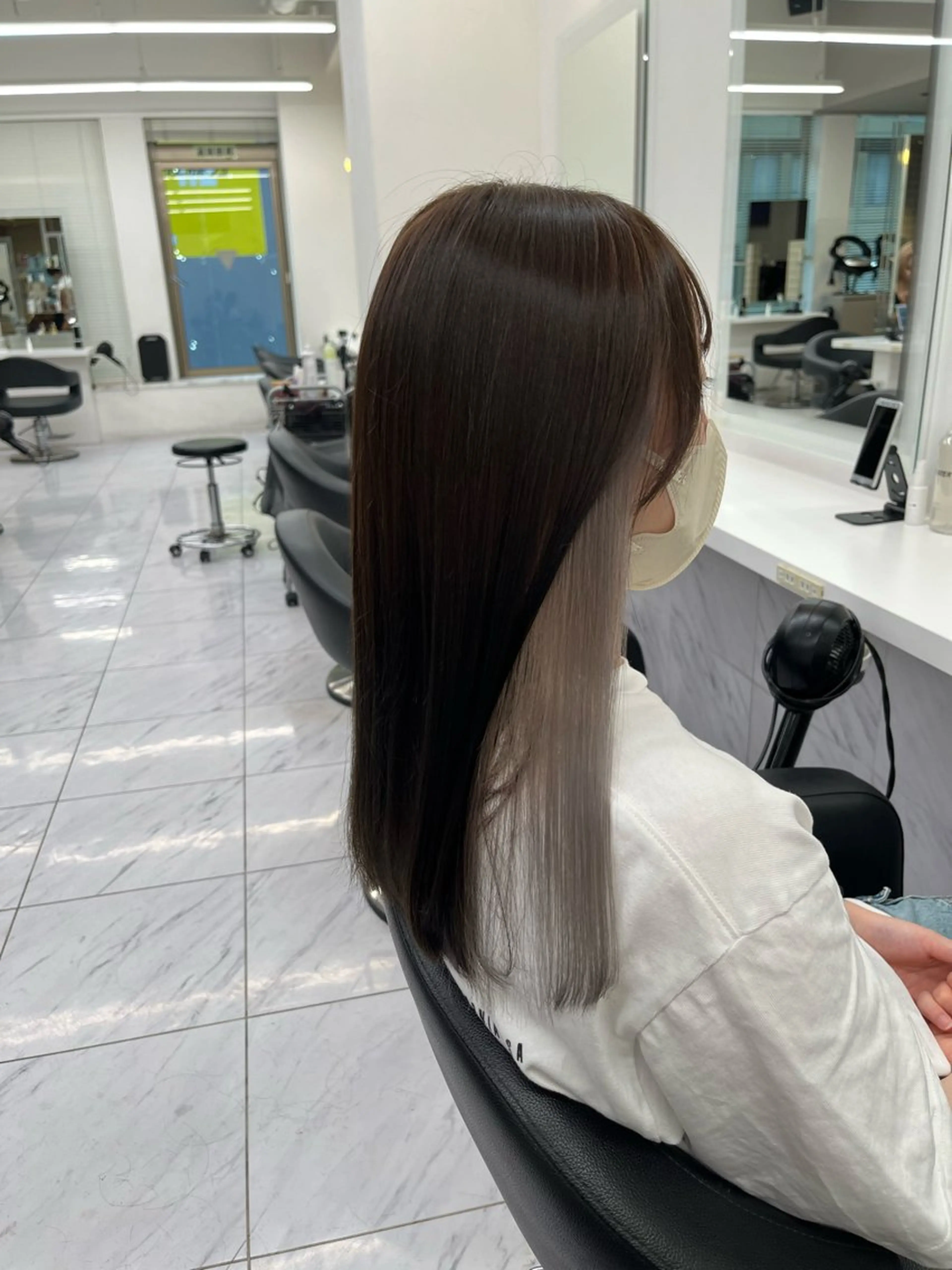 ロング ヘアカラー トリートメント ヘッドスパ ヘアセット 寒色＆ブリーチ特化 寒色MiOのヘアスタイル