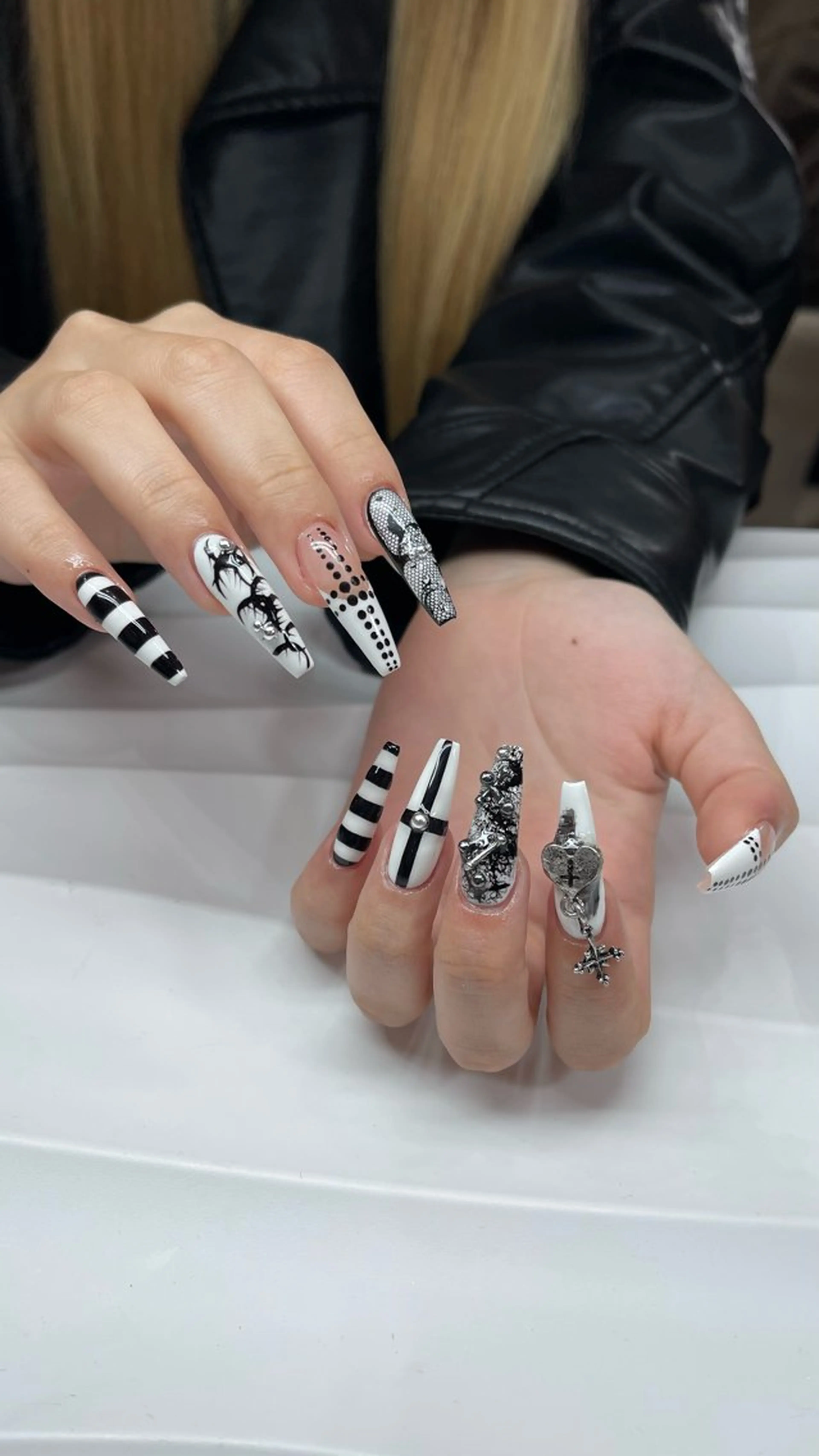 ネイル ハンドネイル The 1989 Nail Salonのネイルデザイン