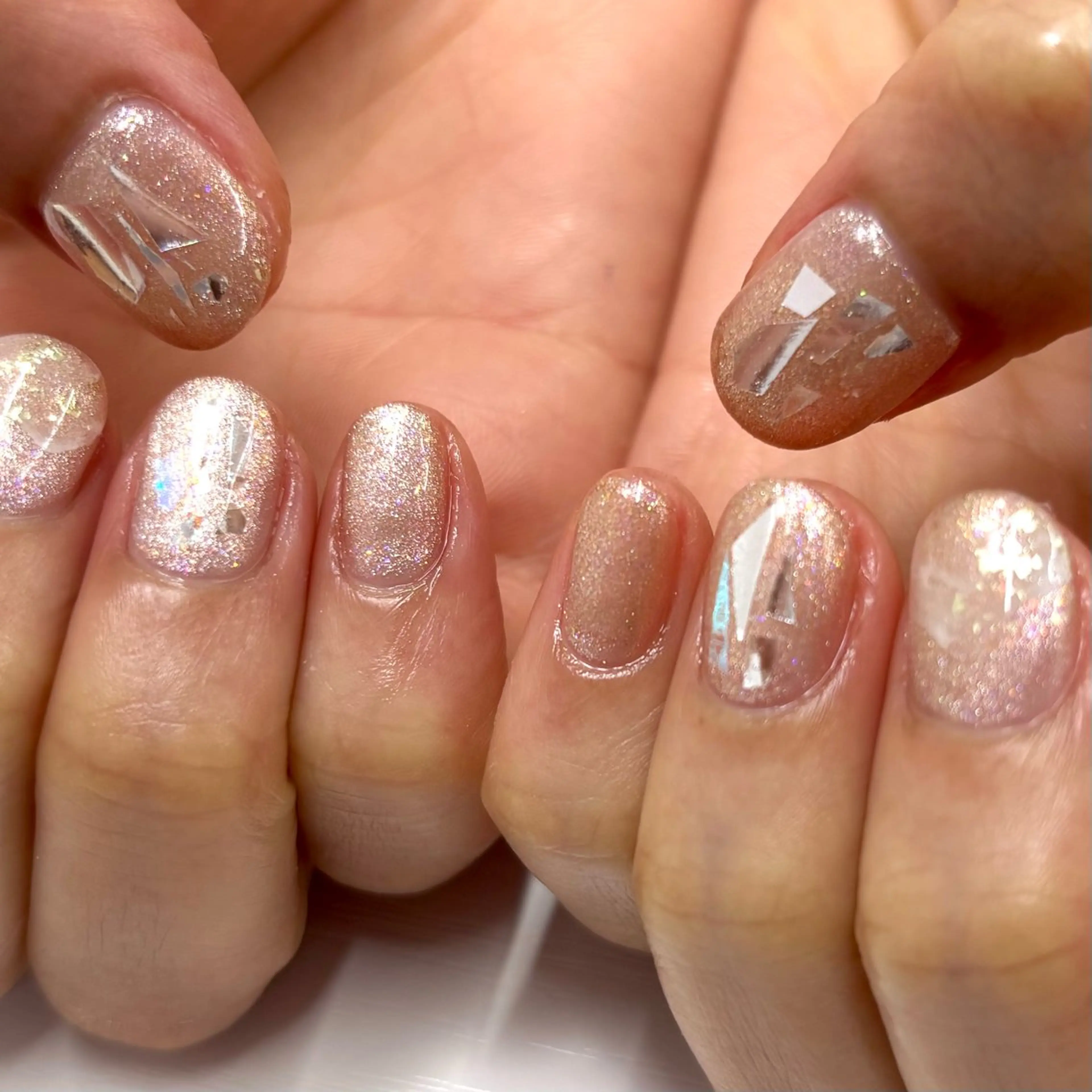 ネイル キラキラネイル マグネットネイル atelier classic所属・クラシック ネイル JR茨木駅前店のネイルデザイン