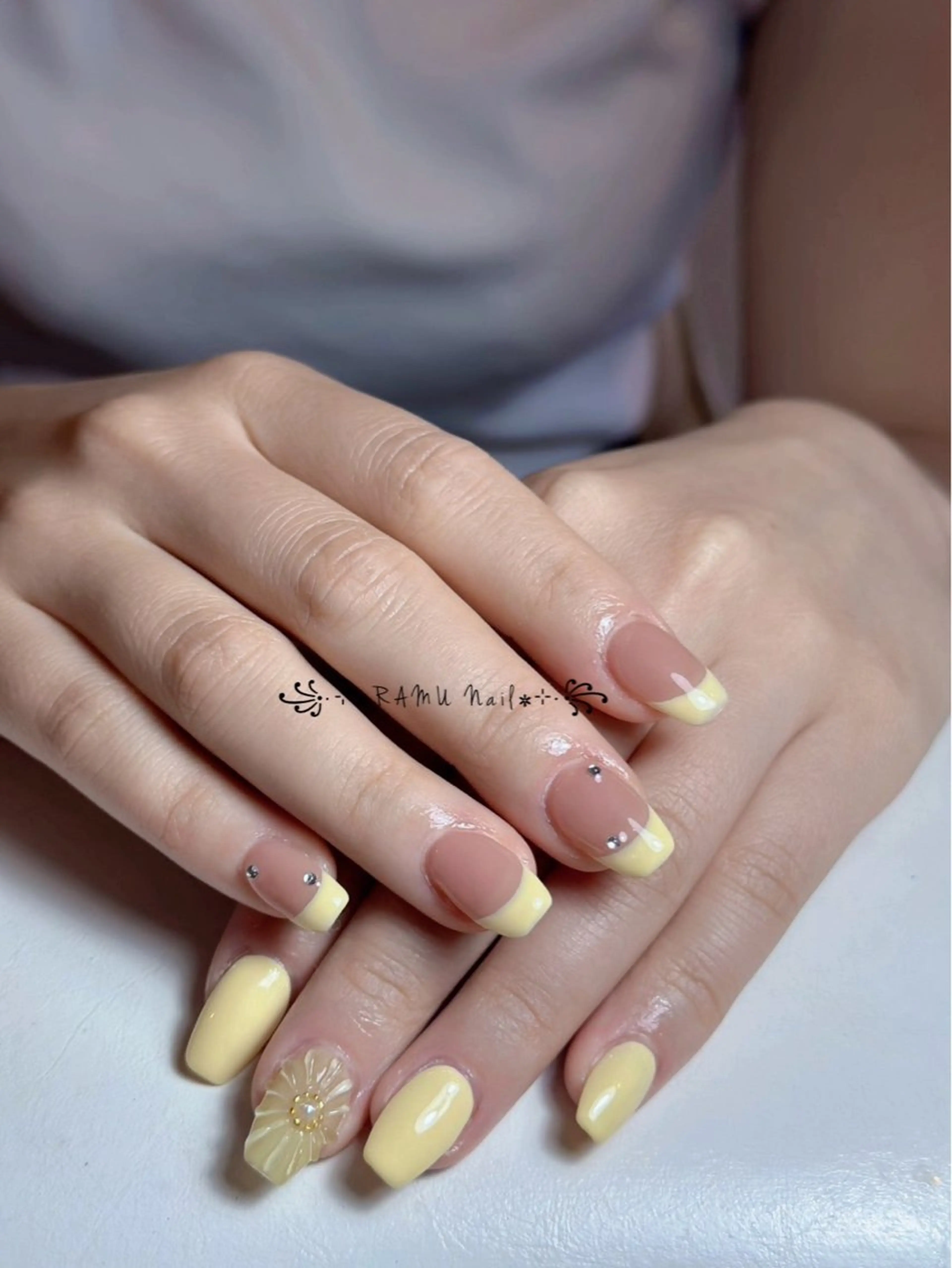 ネイル チークネイル フレンチネイル グラデーション キラキラネイル 韓国ネイル ハンドネイル RAMU_Nail 池袋店のネイルデザイン