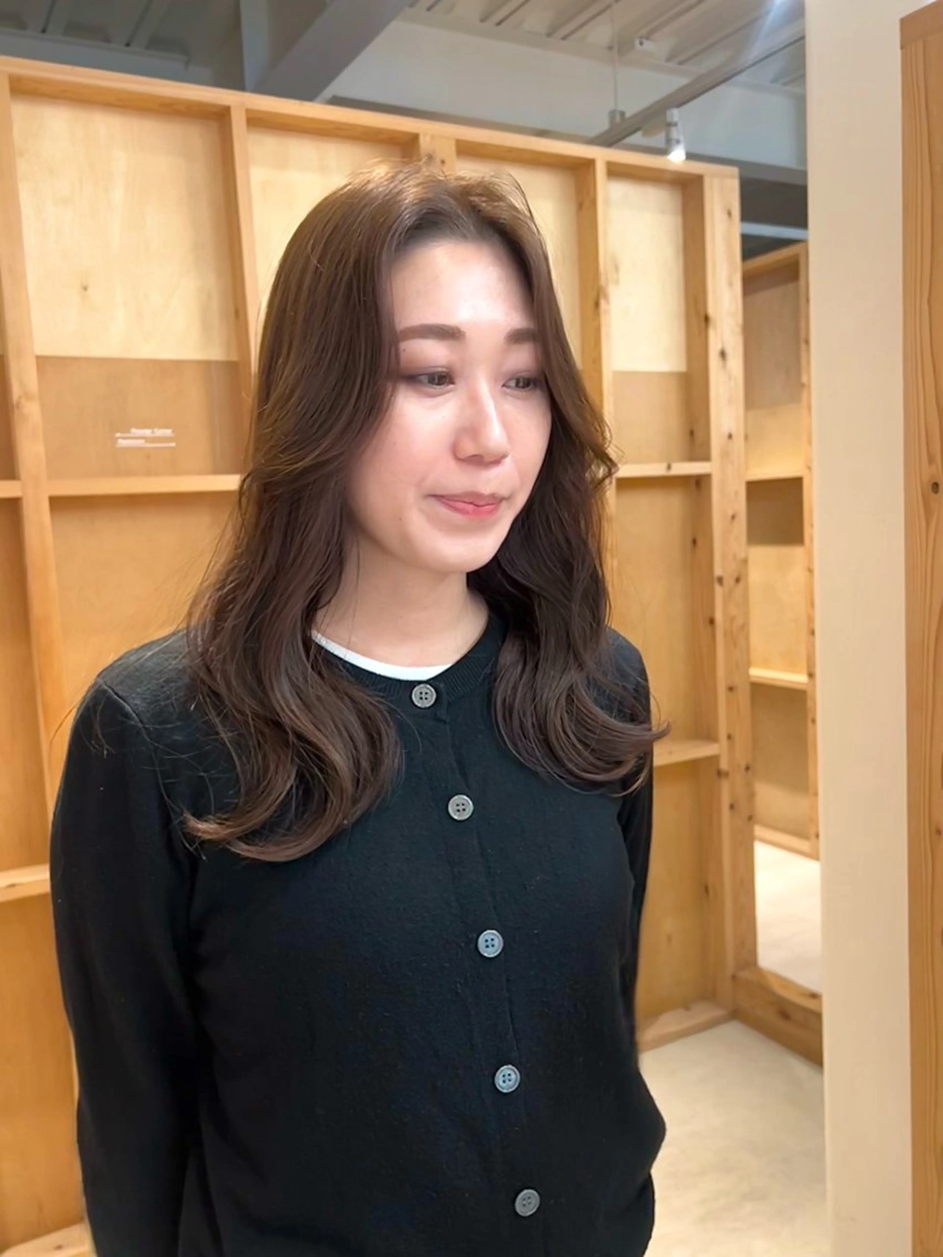 ロング ヘアカラー 青木 芽生のヘアスタイル