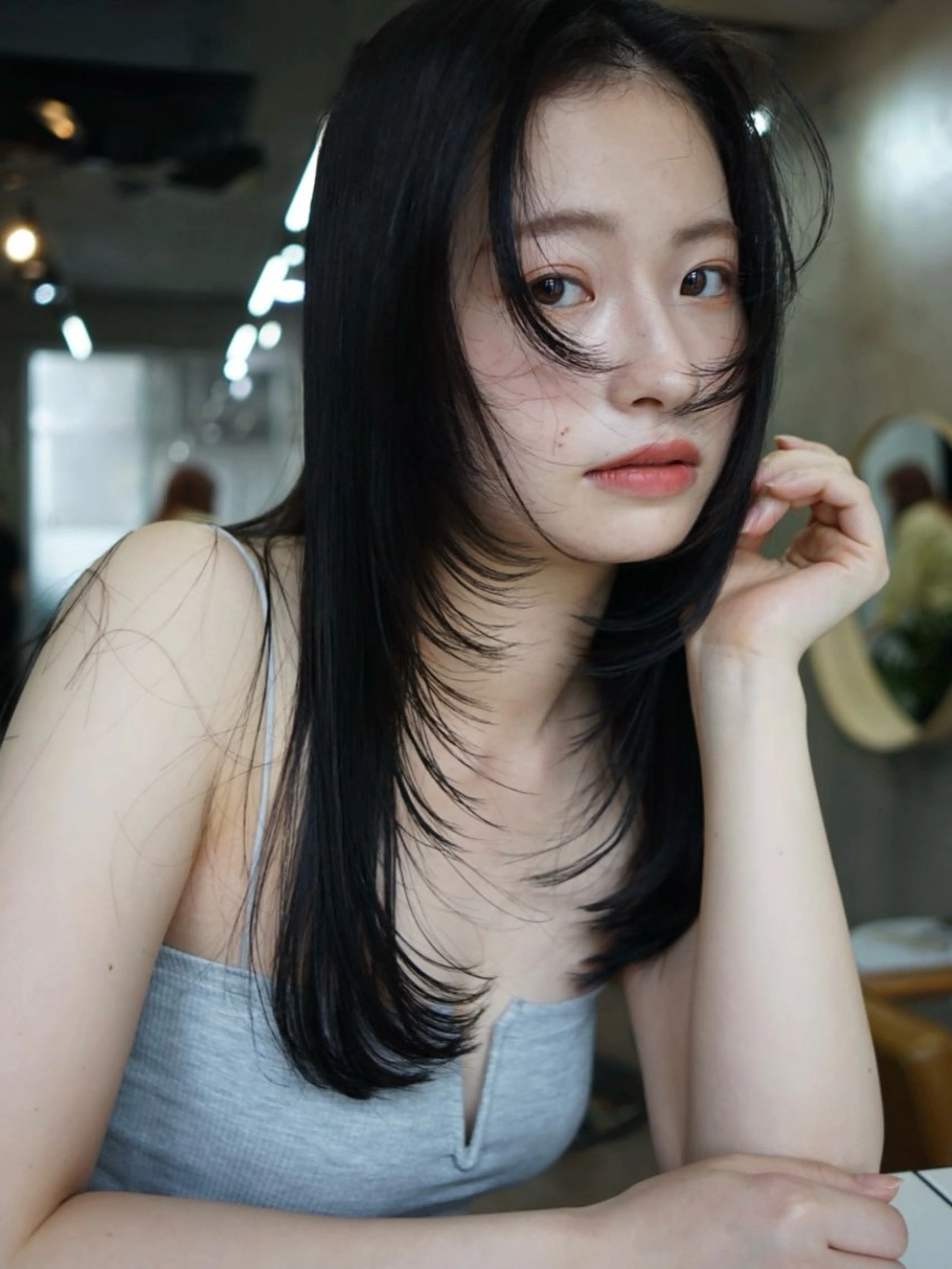 ロング カラー 黒髪 ブルーカラー ブルーブラック レイヤーカット カット ヘアカラー トリートメント レイヤーカット💫 ／HARUKA🎀のヘアスタイル