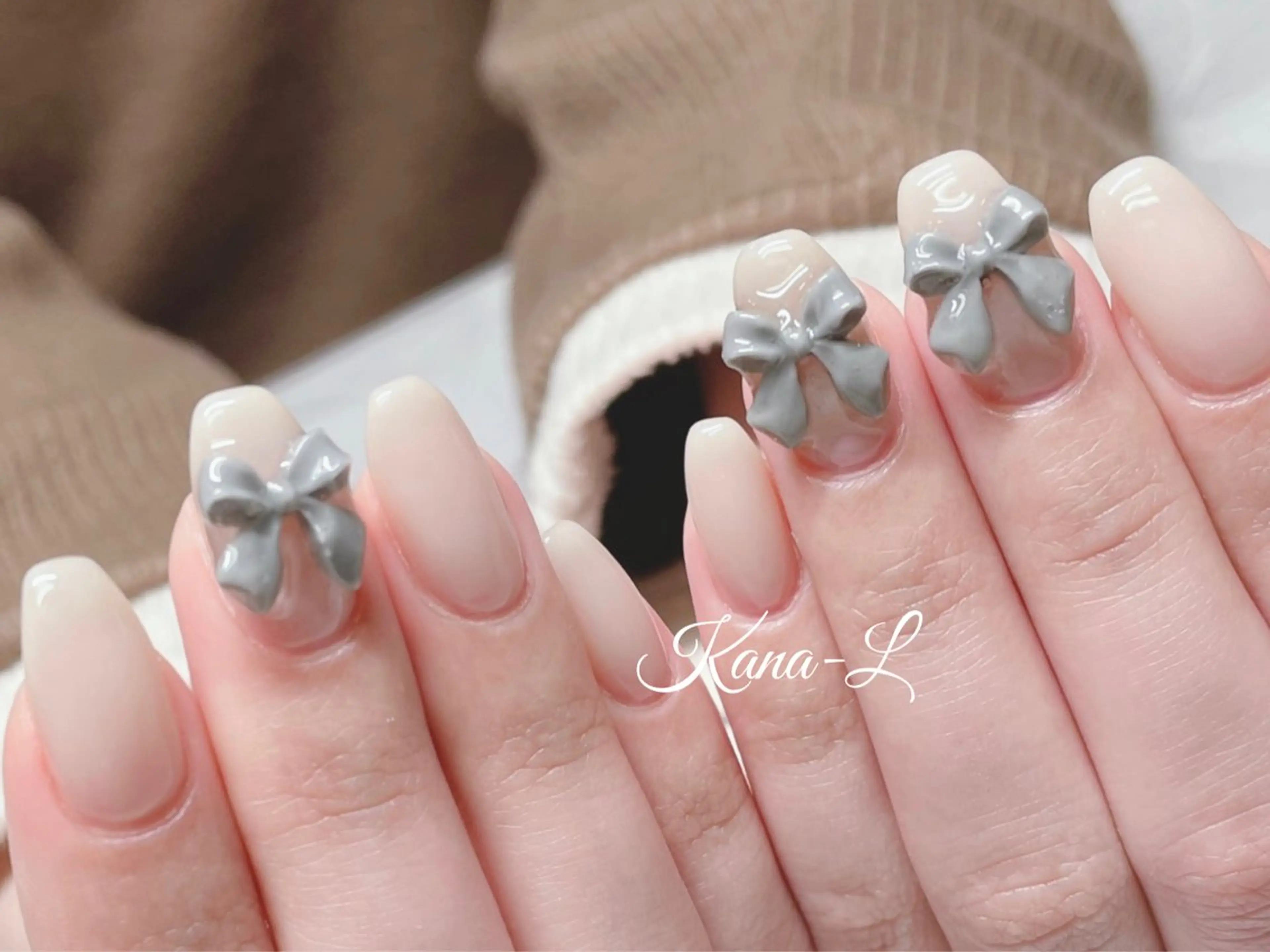 ネイル ジェルネイル グラデーション 韓国ネイル ラメ(グリッター) ラメグラデーション 芦辺 香奈のネイルデザイン