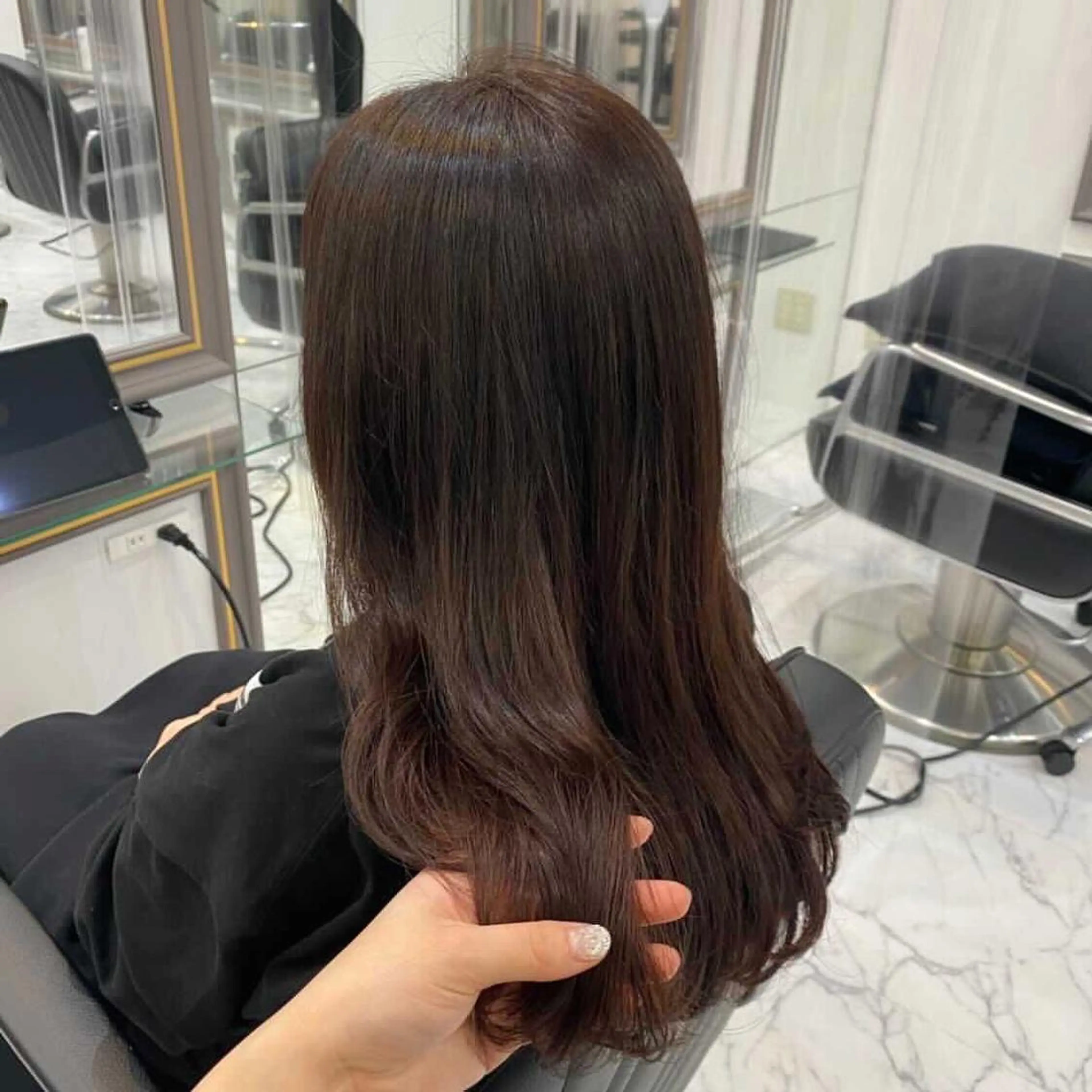 セミロング カラー 今村 南穂のヘアスタイル