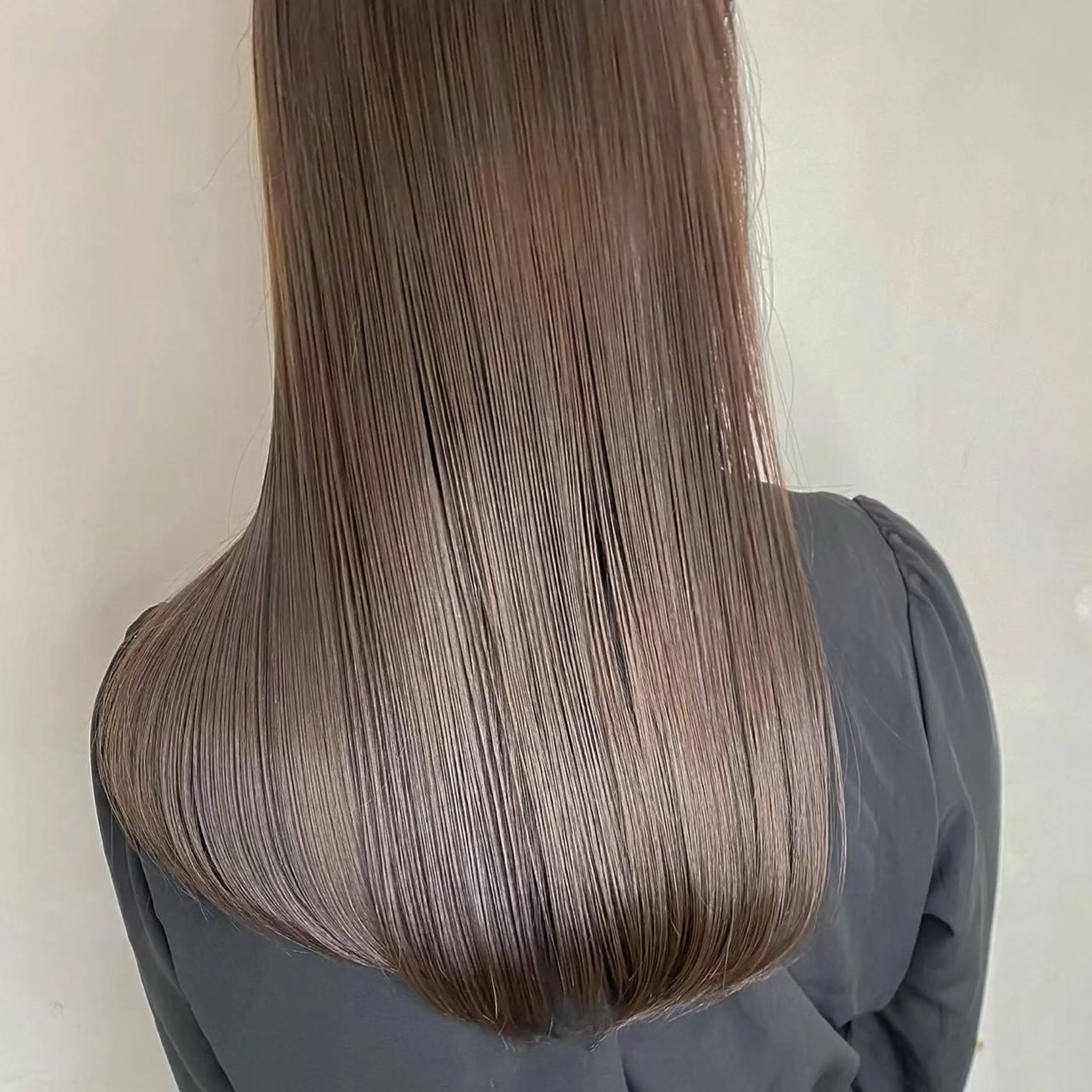 ロング カット ヘアカラー トリートメント パーマ特化 若山 結愛のヘアスタイル