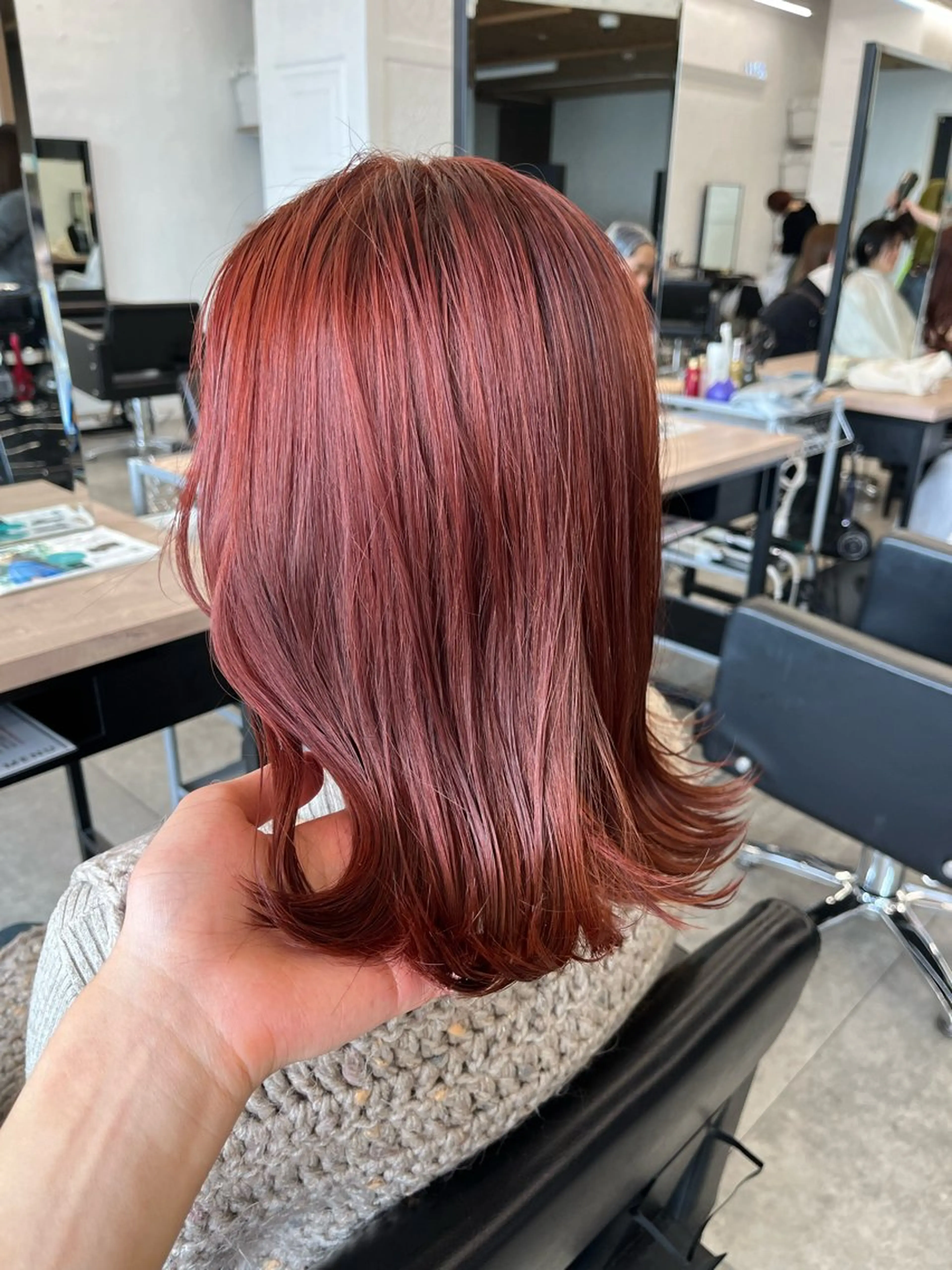 ミディアム ヘアカラー トリートメント 髪質改善/艶髪特化 /透明感✨️こうめいのヘアスタイル