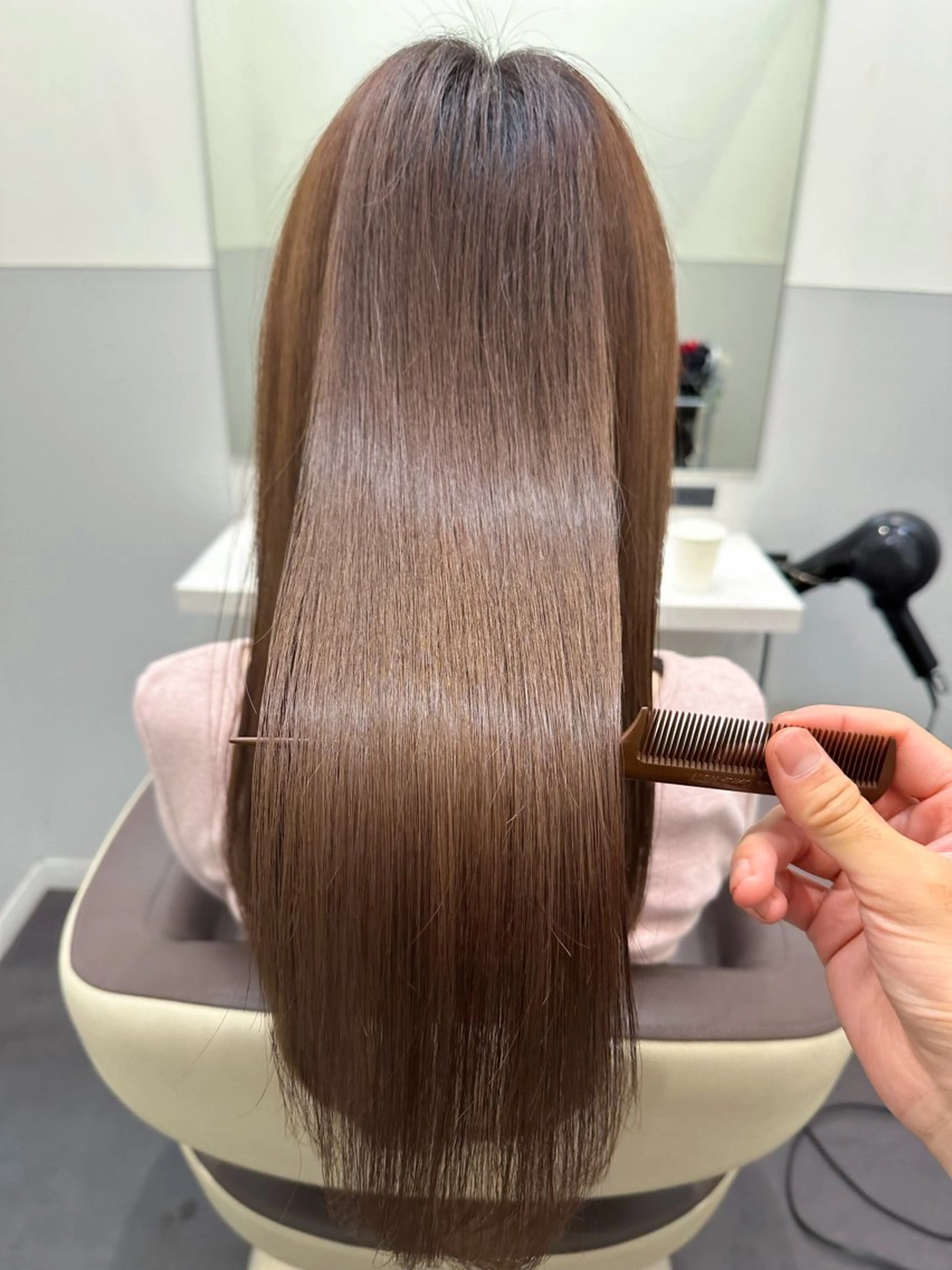 ロング カラー ブリーチ ブラウンカラー ケアカラー 透明感カラー 髪質改善 カット ヘアカラー トリートメント 【レイヤー/韓国風 /髪質改善】RINのヘアスタイル