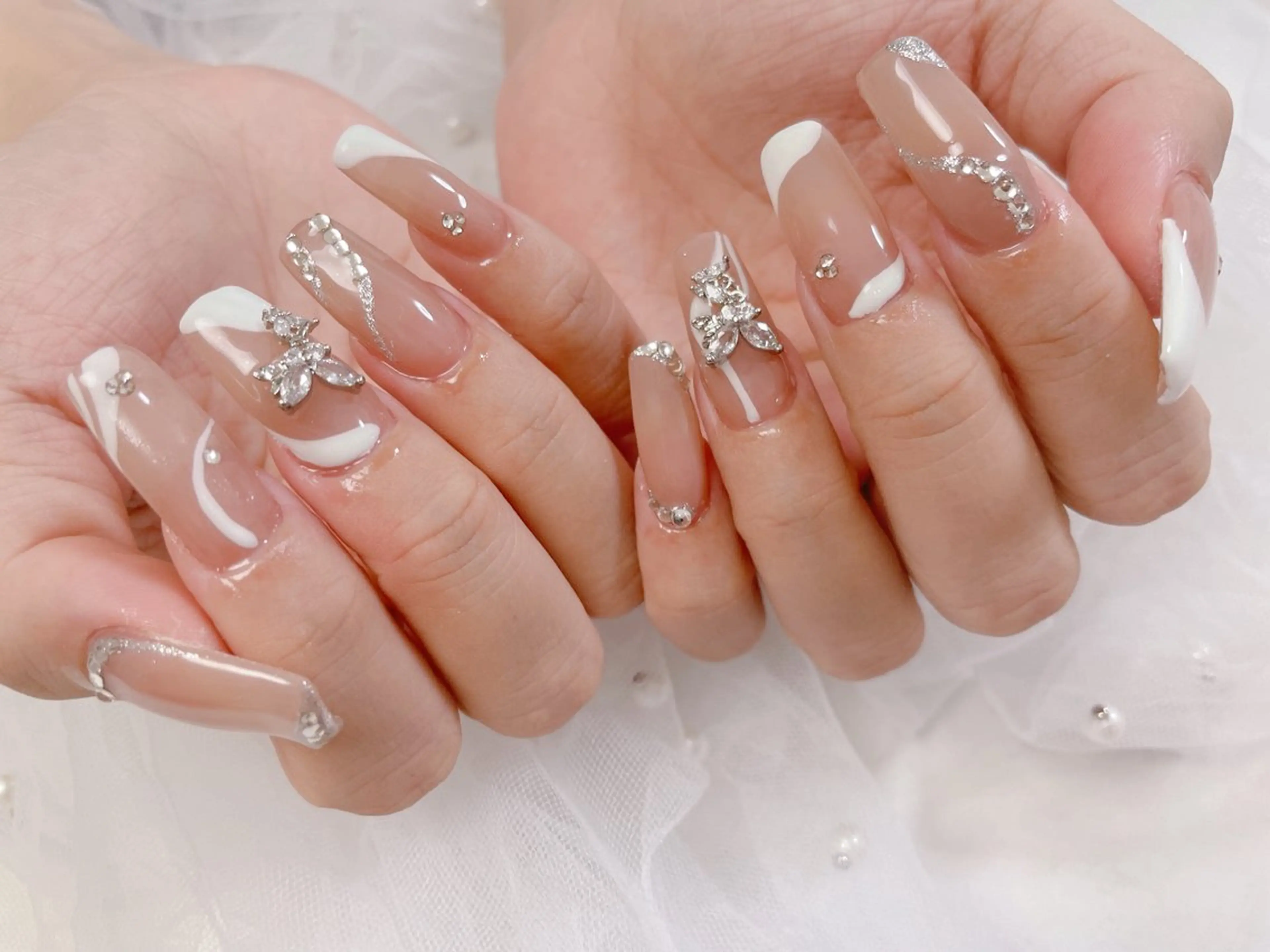 ネイル ハンドネイル ネイルサロンエクラ 🫧Shizukaのネイルデザイン