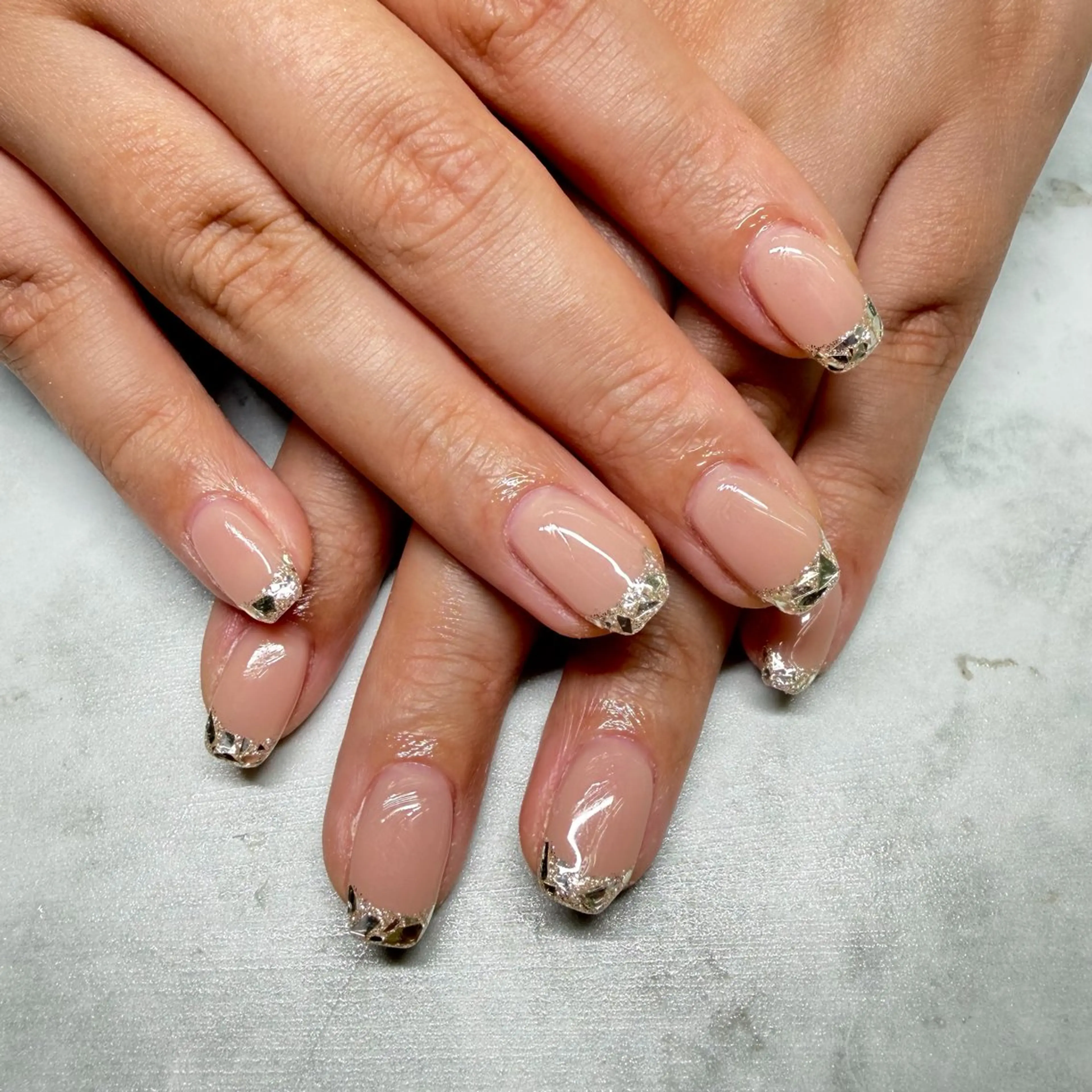 【オフなし】ハンド💅🏻🫧 《ガラスフレンチ💍》パラジェル変更可✨/新宿*.+ﾟの写真