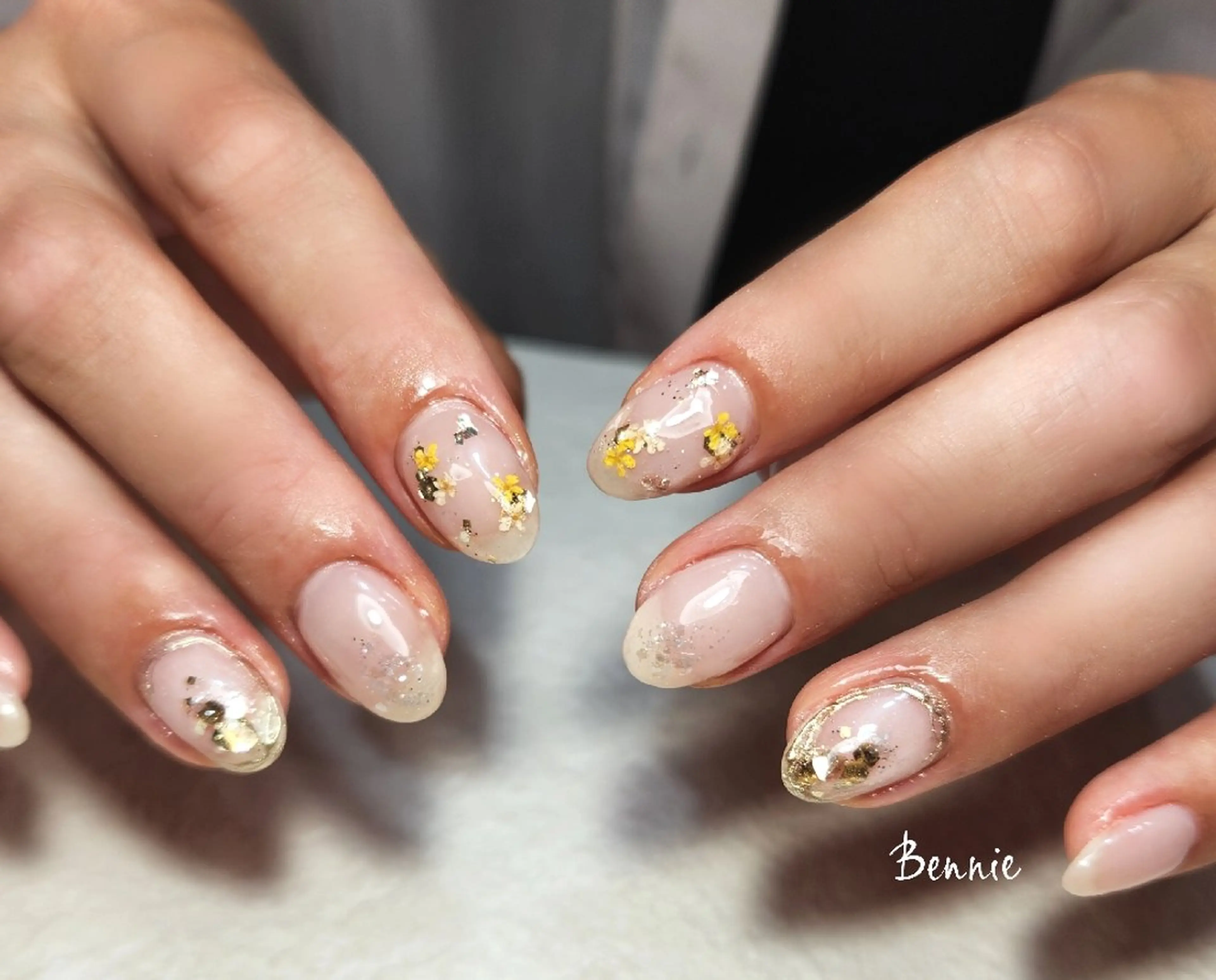 ネイル フラワーネイル ニュアンスネイル パープル シンプルネイル 夏ネイル   BENNIEのネイルデザイン