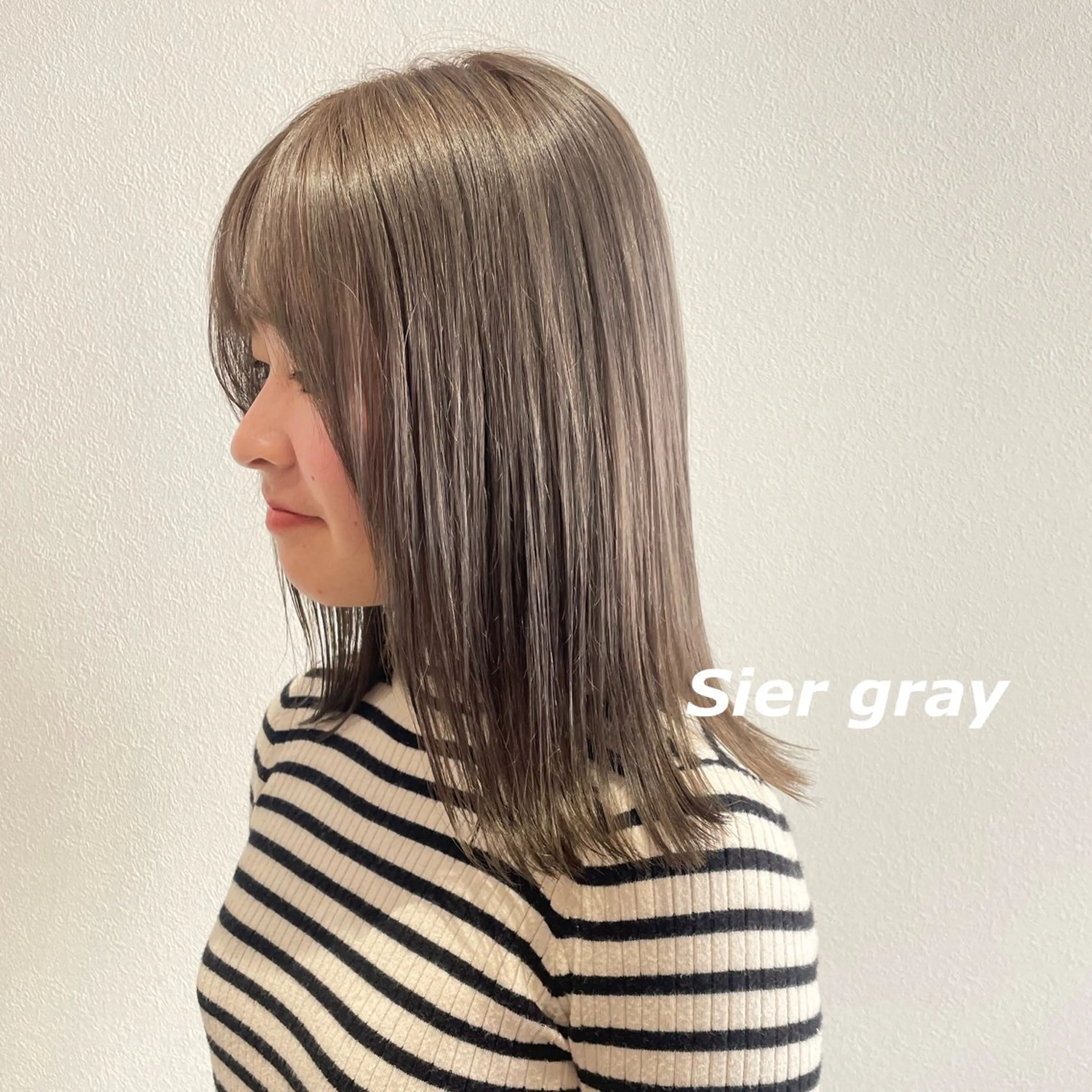 セミロング カラー ブリーチ 透明感カラー グレージュ ヘアカラー 北九州美容室 🕊️わかな✂︎のヘアスタイル