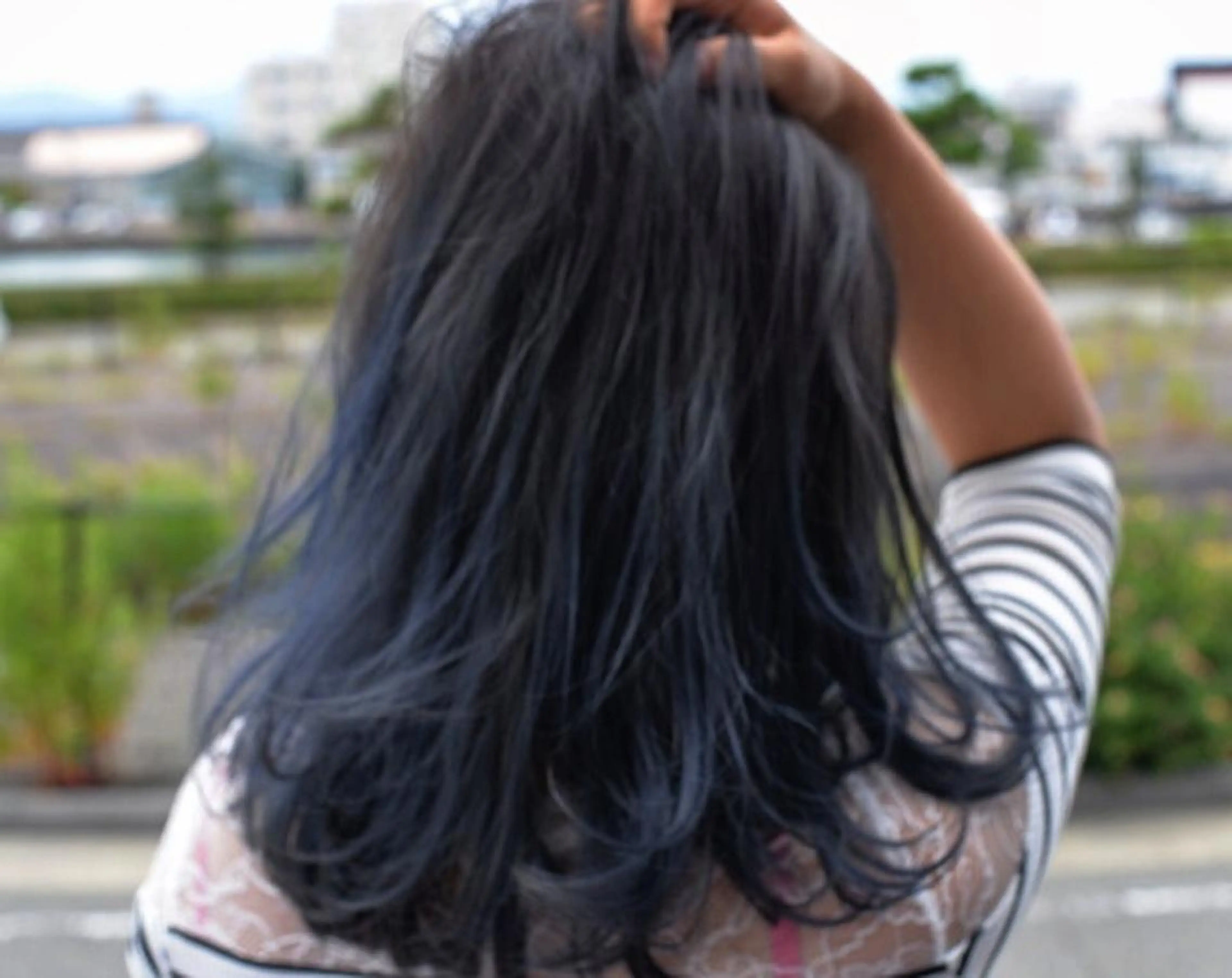 セミロング カラー ブルーカラー ブルージュ ハイライトカラー ハイライト 大嶋 宏隆のヘアスタイル