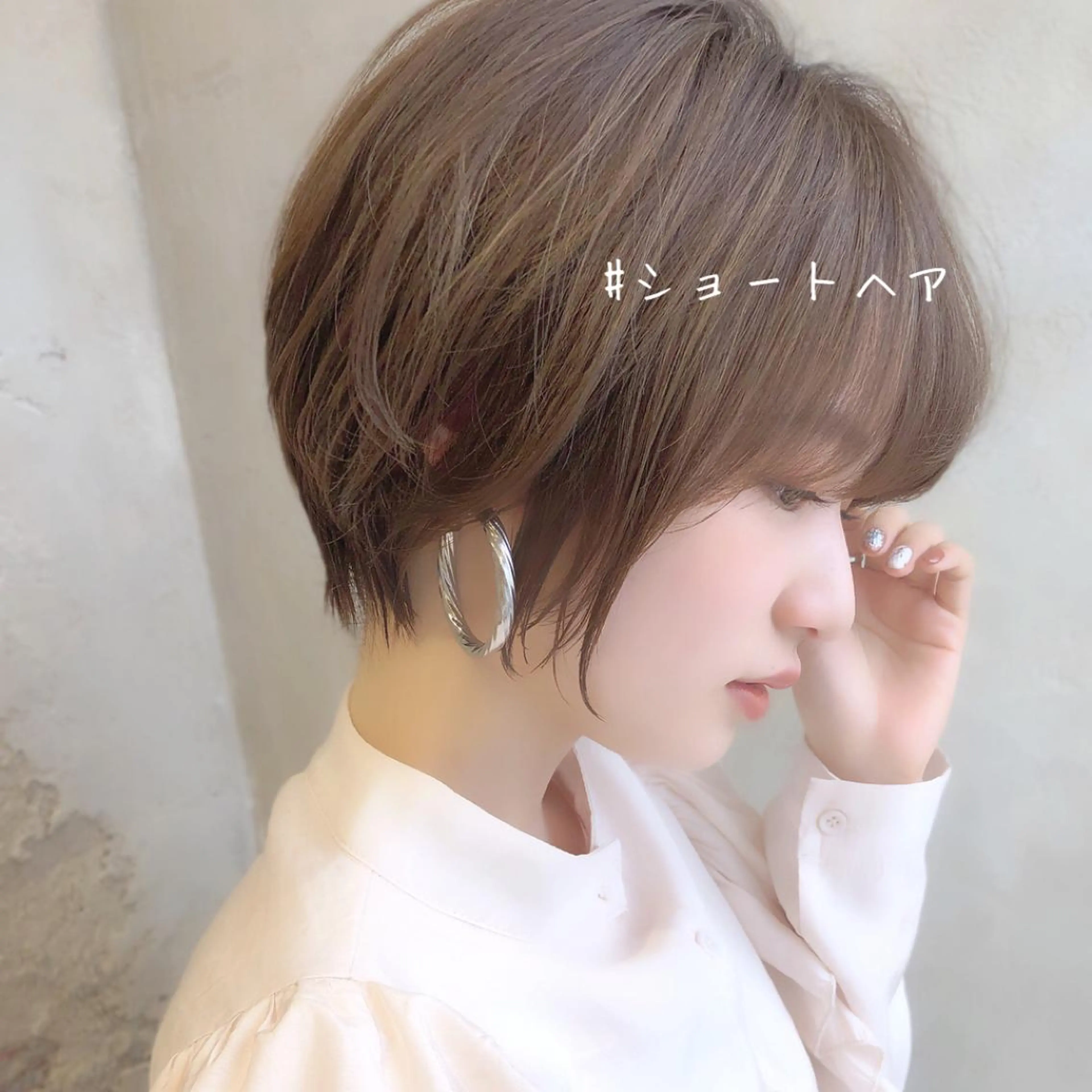 ショート 切りっぱなしボブ ショートボブ ハンサムショート 丸みショート アッシュ カット ヘアカラー トリートメント ショート、ボブの神✨ 峯朋也✂︎✨のヘアスタイル