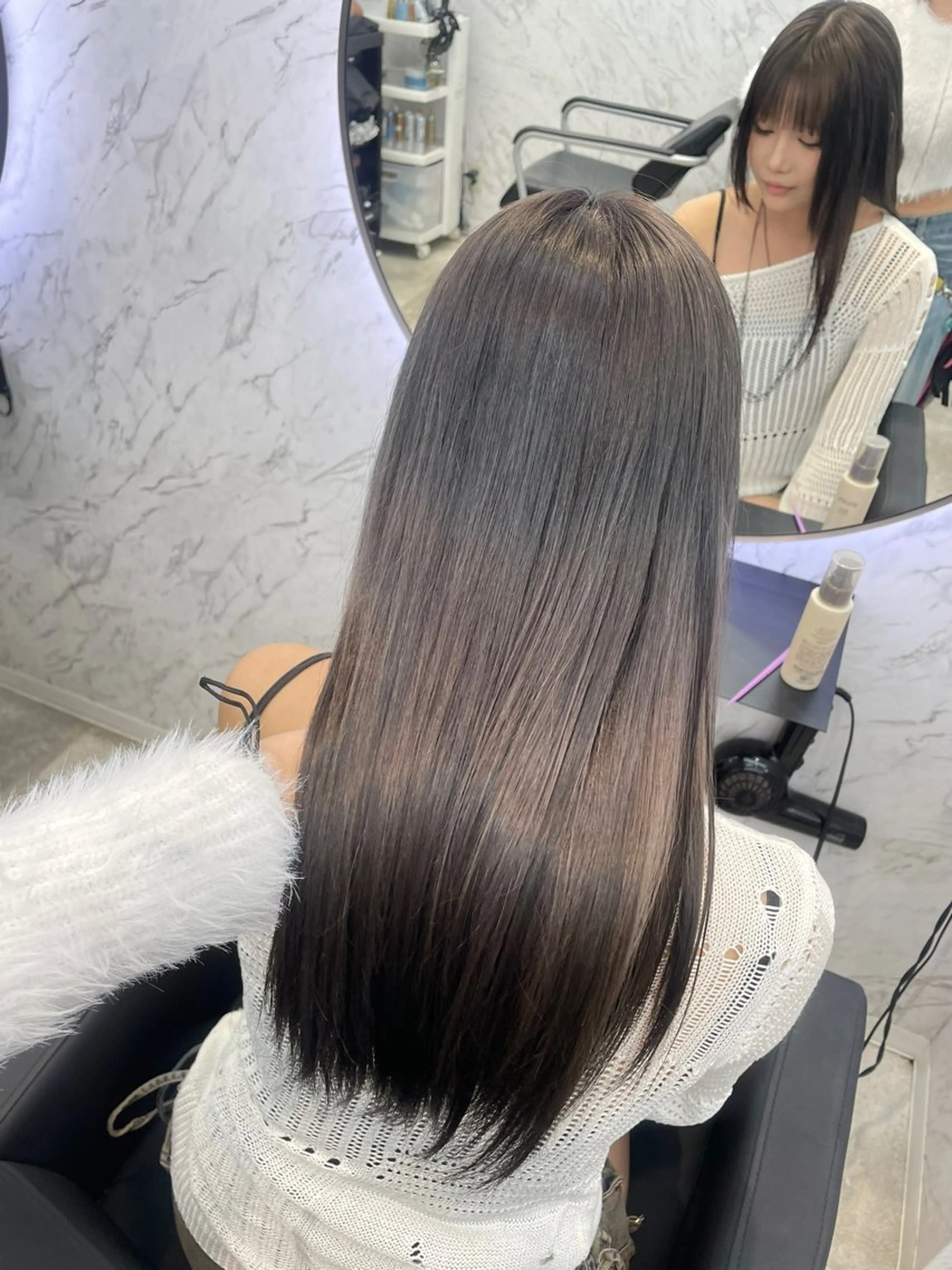 ロング カラー グレージュ ラベンダーカラー ラベンダーグレージュ ラベンダーグレー ヘアカラー hair salon dot. mooda 韓国風サロン 町田店所属・韓国風ヘア🎀🩶 /♡𝓝𝓸𝓪♡のヘアスタイル