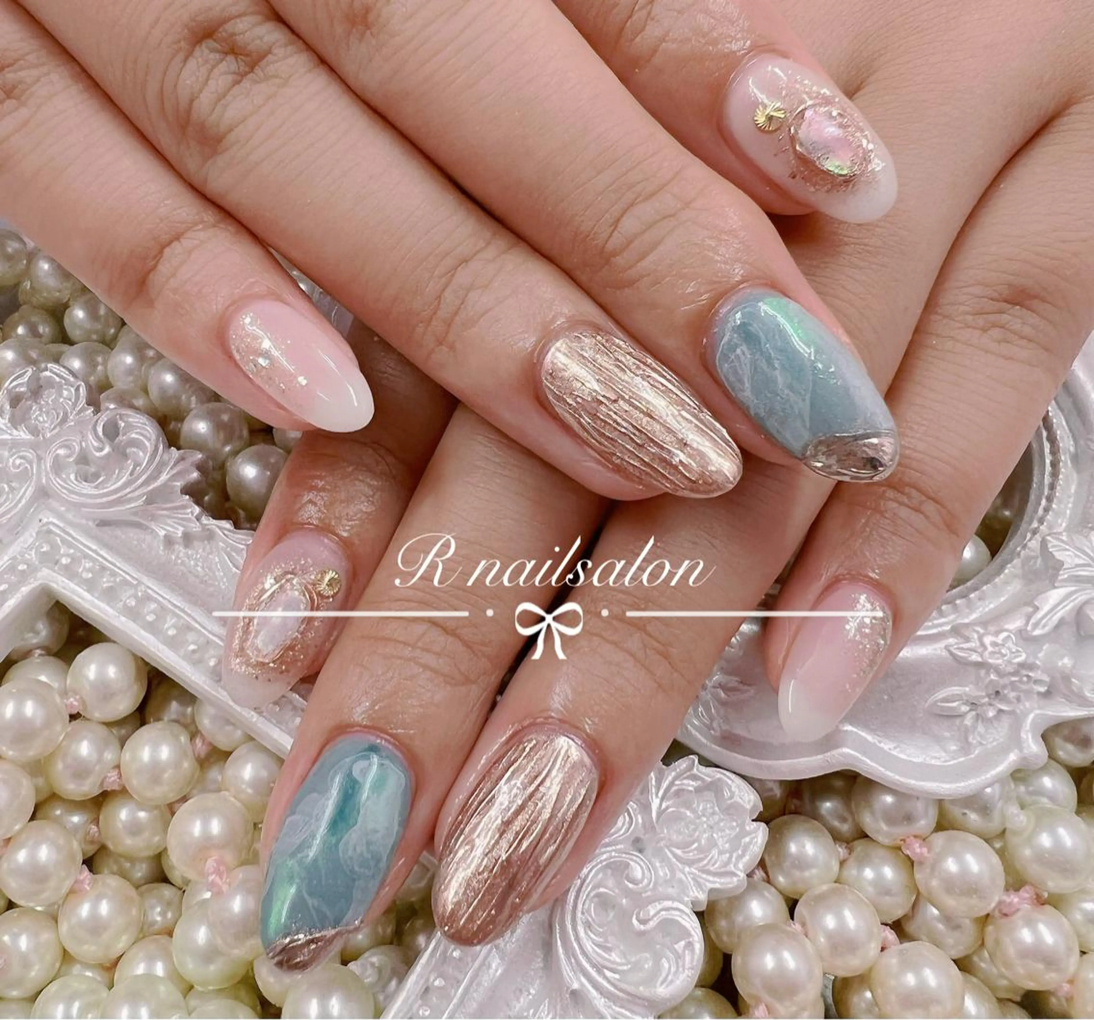 セミロング ハンドネイル R NAILSALONのネイルデザイン