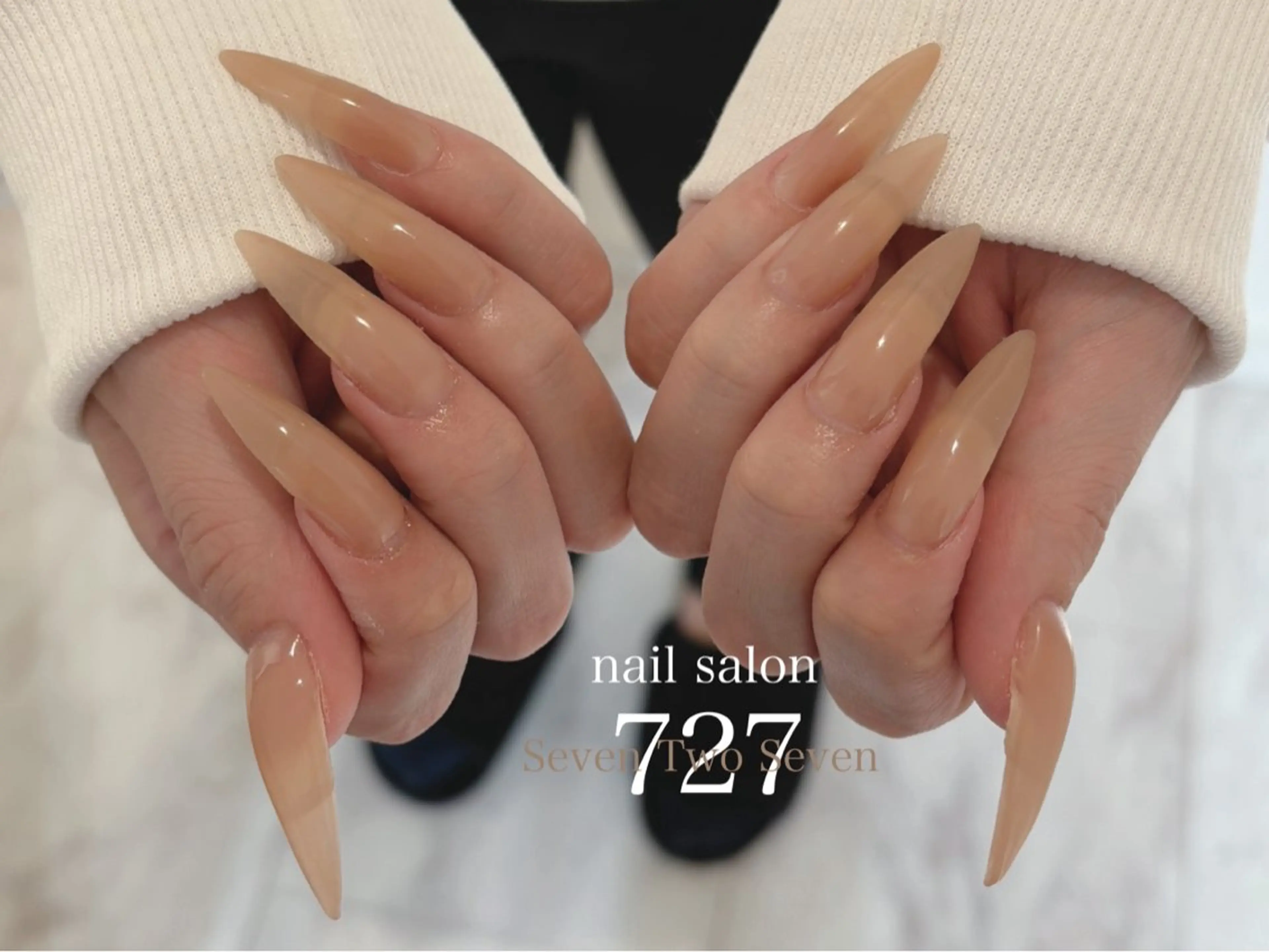 ネイル ハンドネイル 727 nailのネイルデザイン
