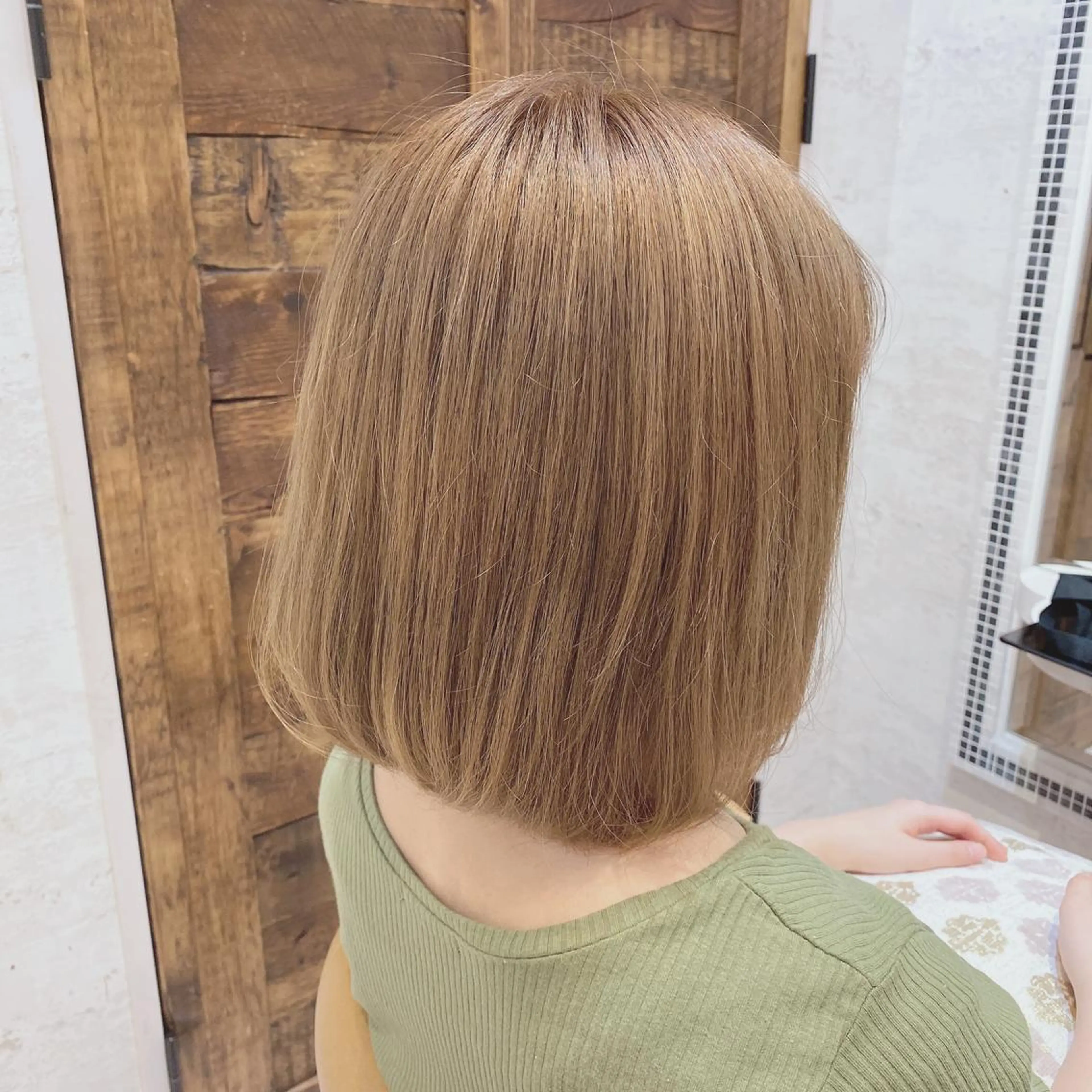 ミディアム カット ヘアカラー 代表山口ひな 髪質改善のプロのヘアスタイル