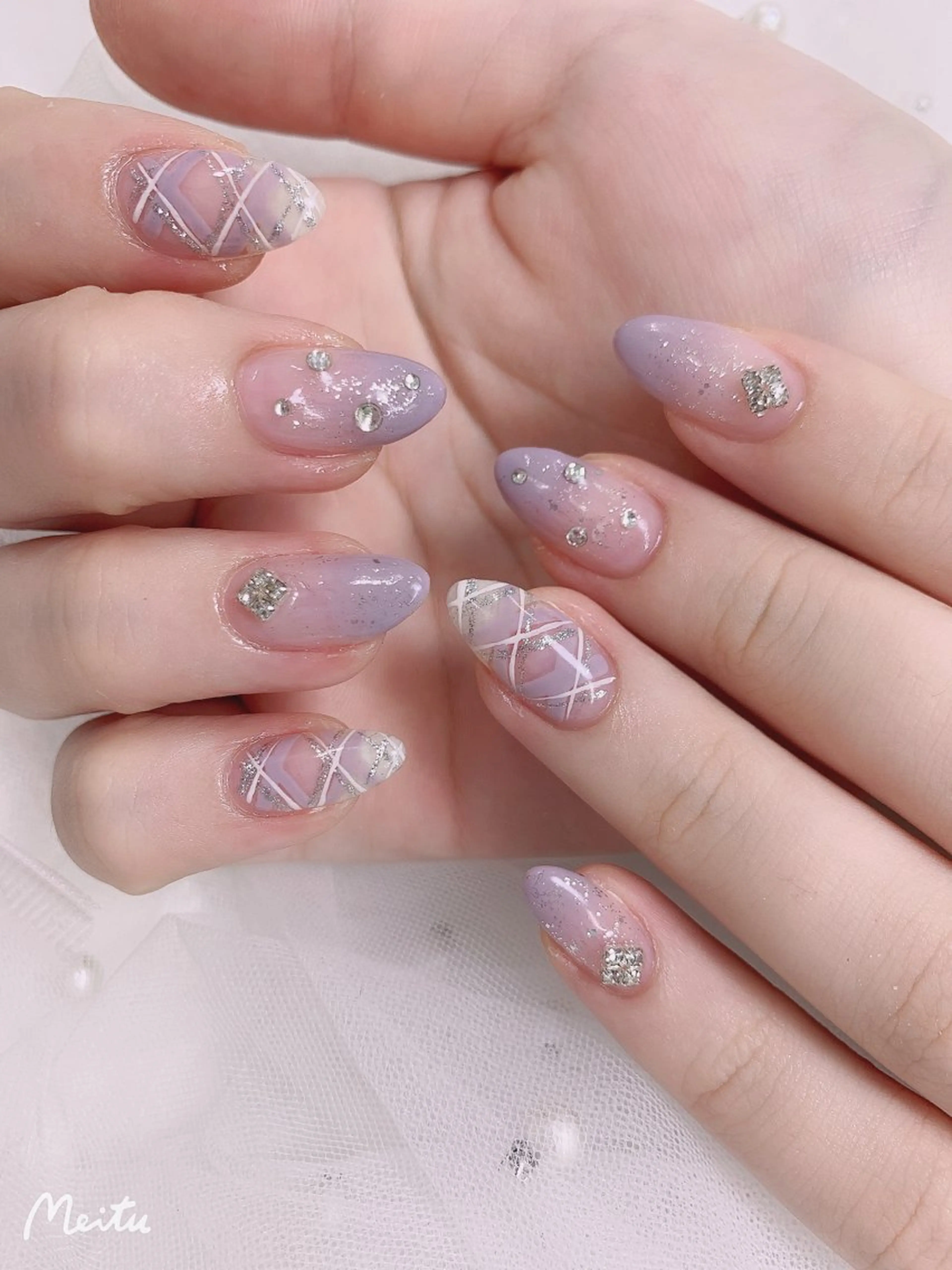 ネイル Miouミオン ネイルサロンのネイルデザイン