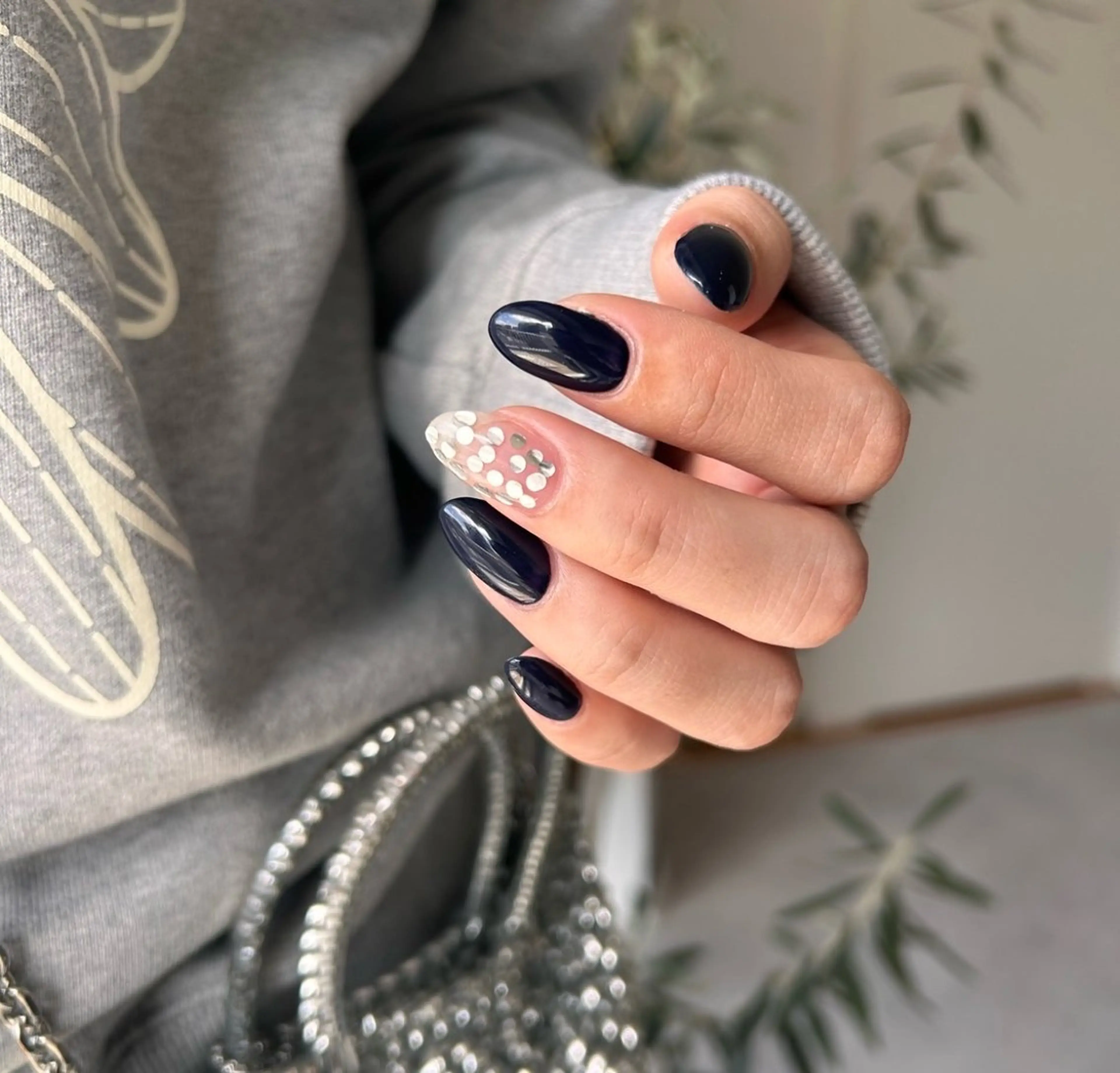 ネイル ハンドネイル io.所属・io. NAILのネイルデザイン