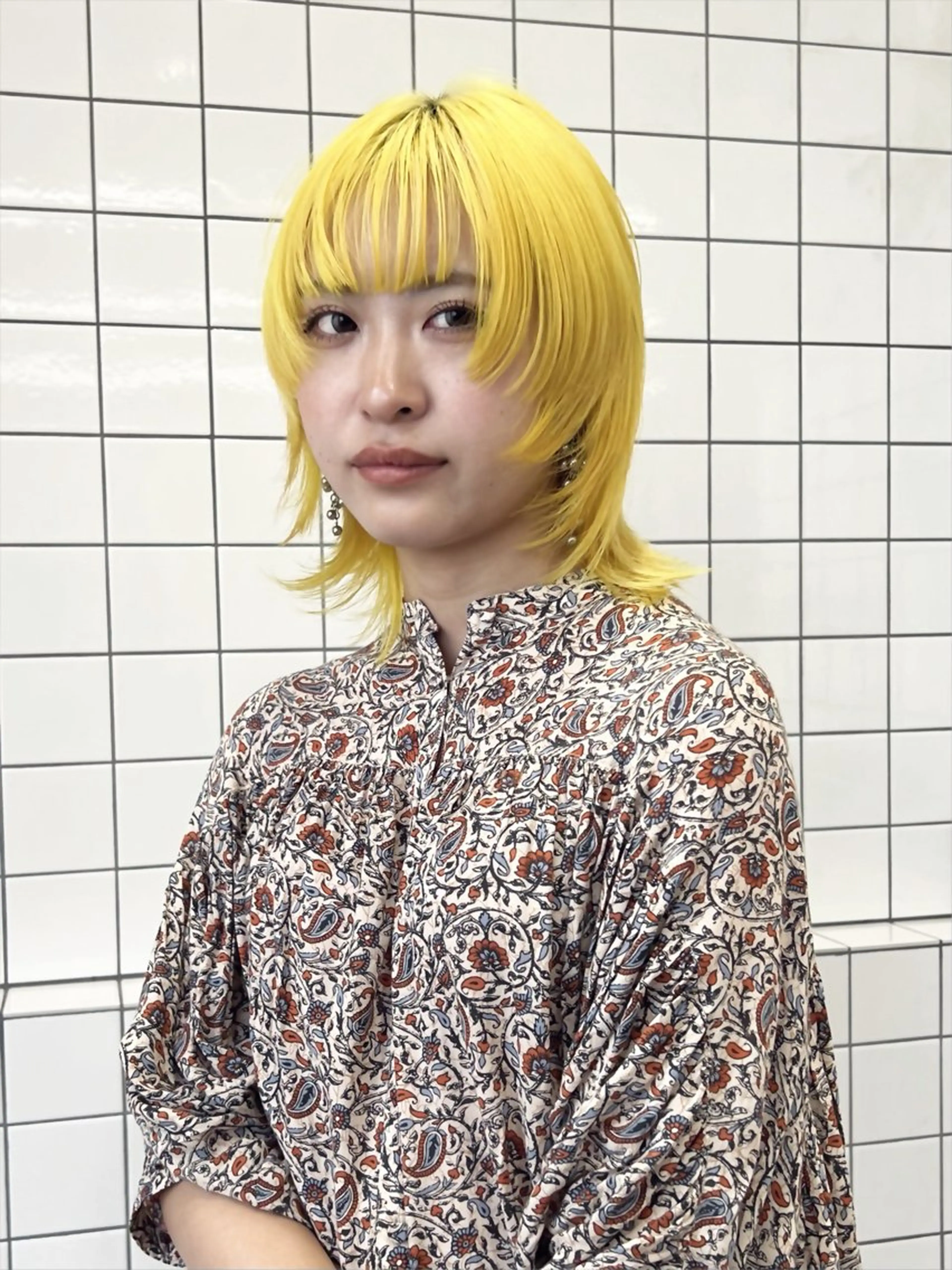 ミディアム カラー ヘアカラー トリートメント ヘアセット ニュアンスレイヤー ハイトーンカラーのヘアスタイル