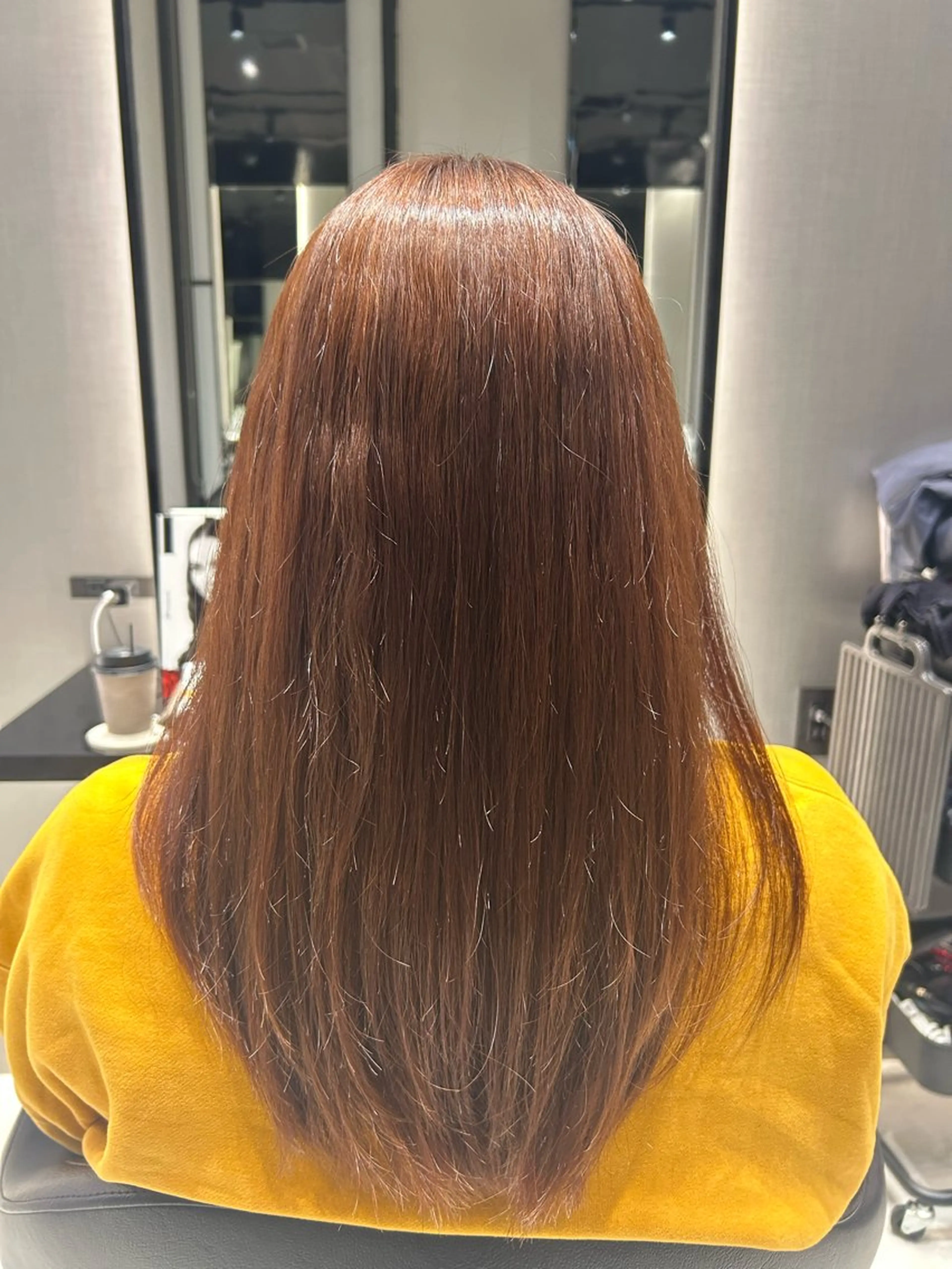 セミロング カラー ブラウンカラー ダブルカラー オレンジ オレンジブラウン ヘアカラー 近藤 ちかのヘアスタイル