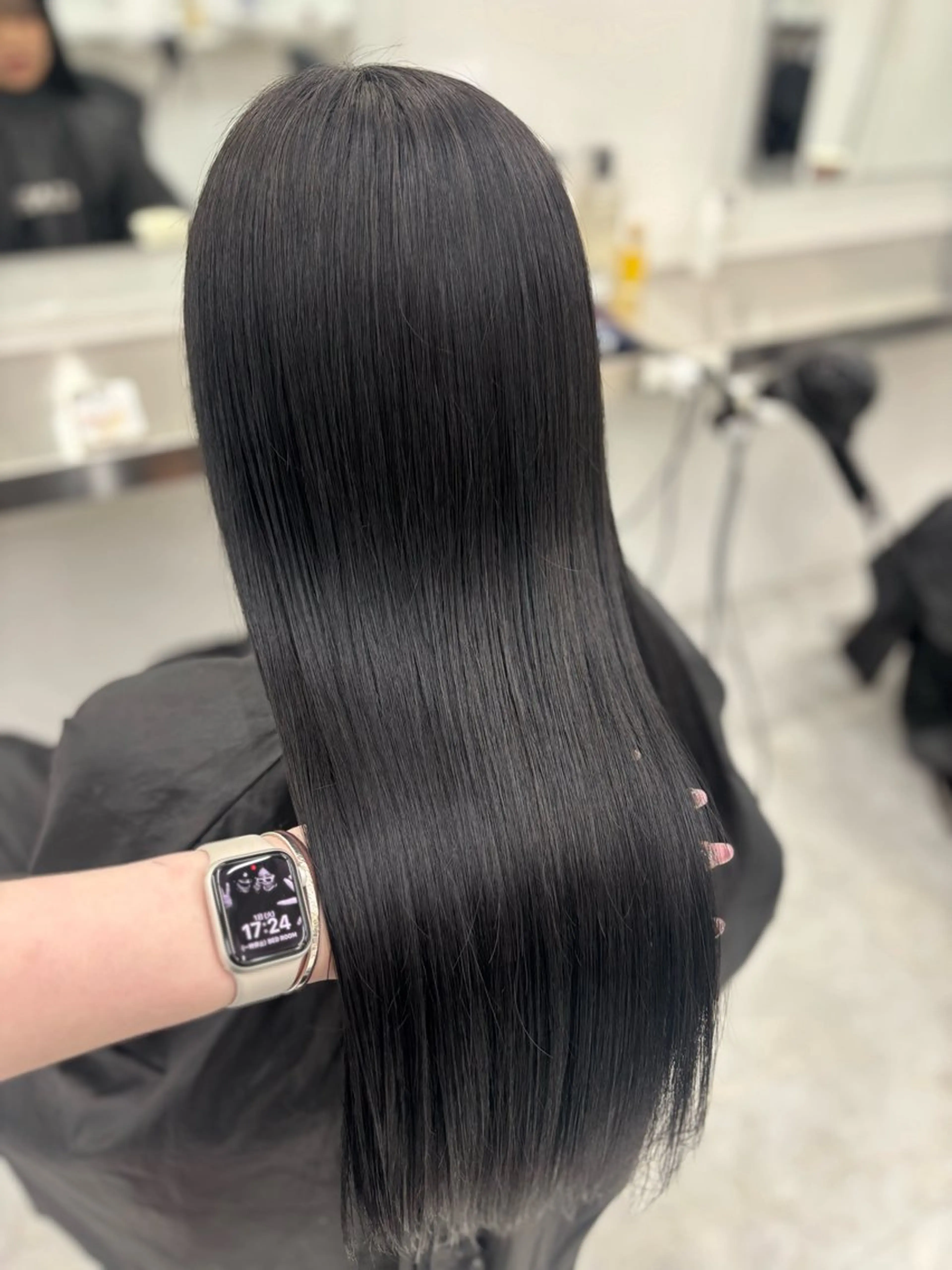 ロング カット ヘアカラー 縮毛矯正 トリートメント 韓国風暗髪ヘア🤍 🫧MIREIのヘアスタイル