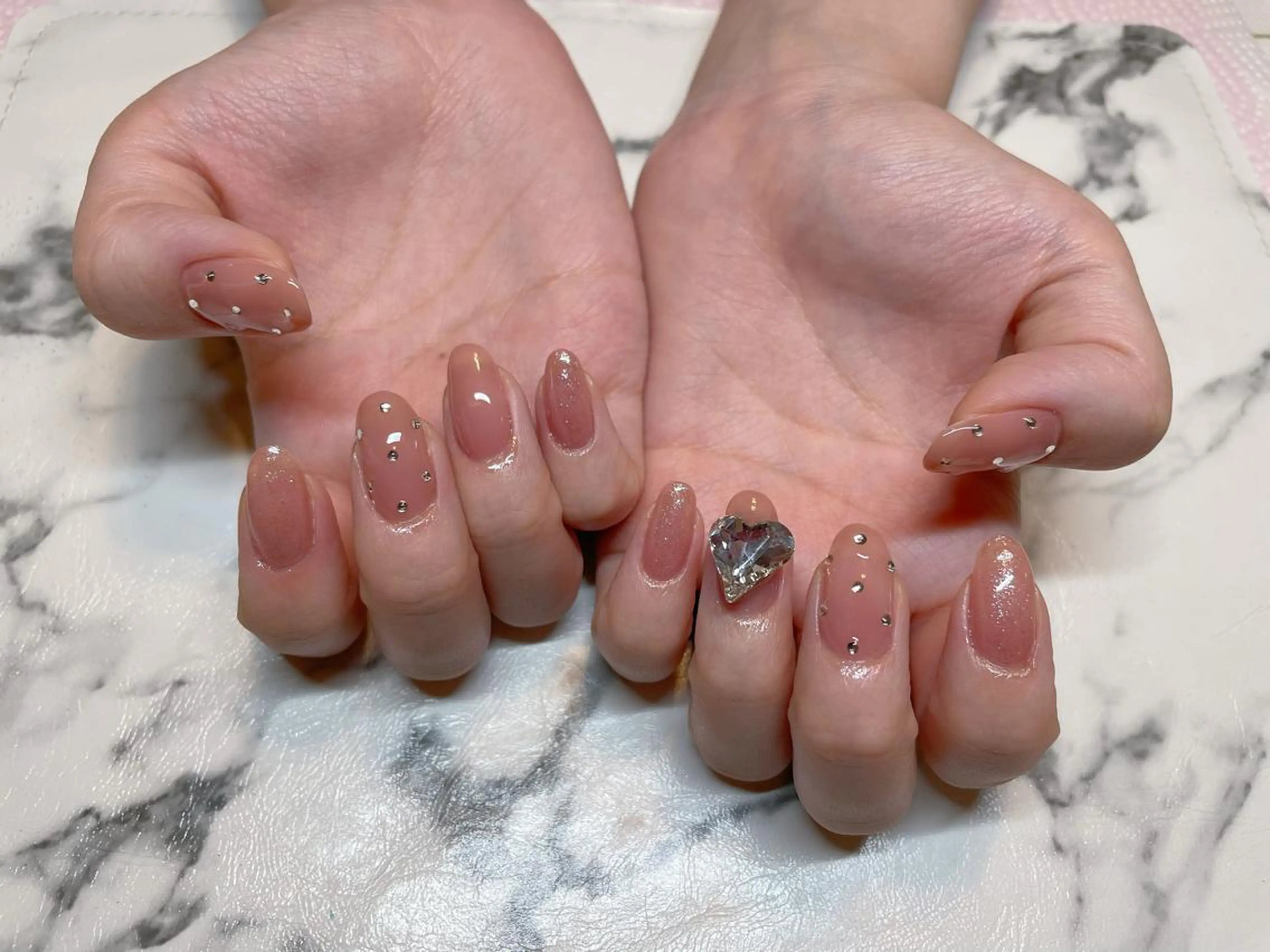 ネイル ハート ハンドネイル エン Nail salonのネイルデザイン