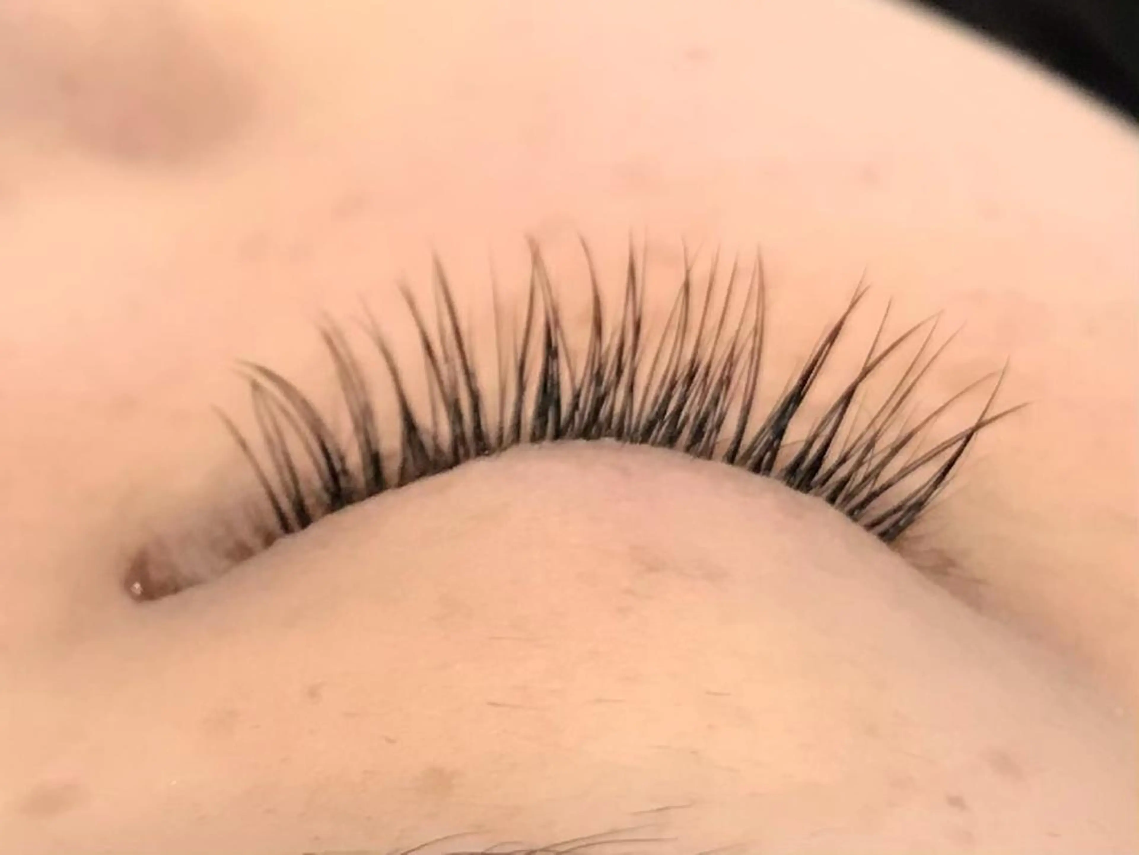 マツエク・マツパ 岡田詩織 MODE Ks松原店のヘアスタイル