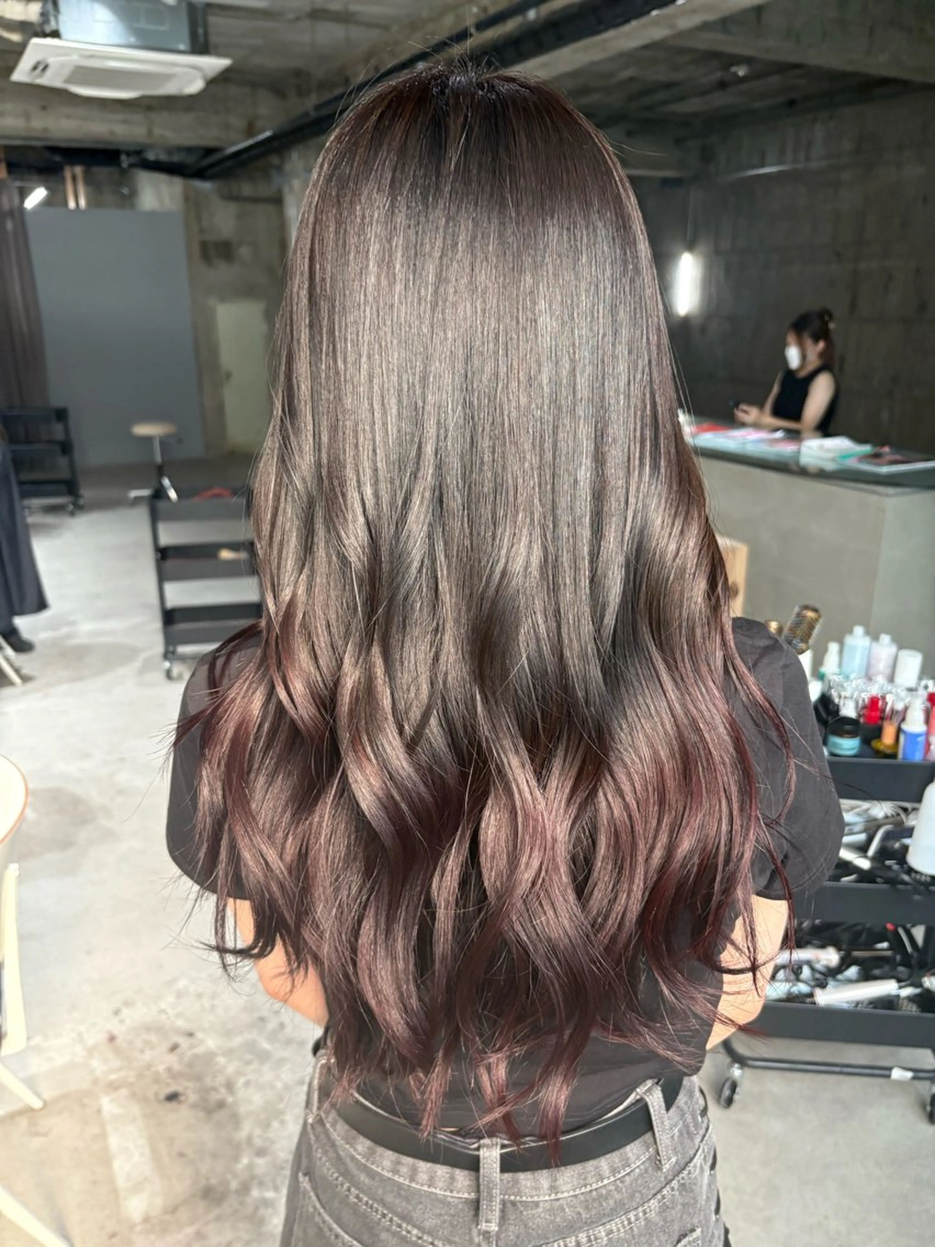 ロング カラー ブリーチ ブリーチなしカラー ヘアカラー 玉置 七海のヘアスタイル