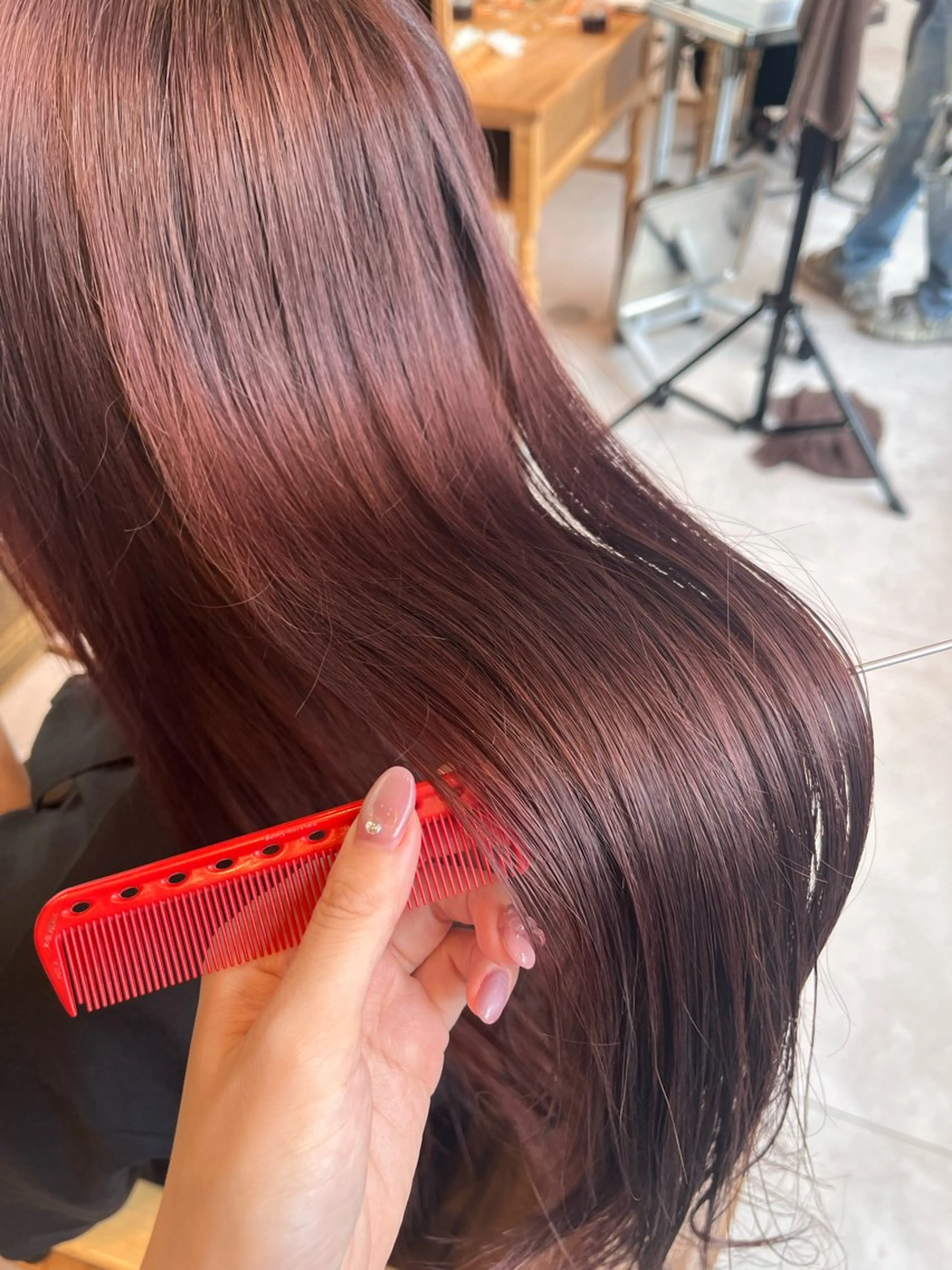 ロング カラー ブラウンカラー レッドカラー レッドブラウン ヘアカラー cloe所属・吉田 萌のヘアスタイル