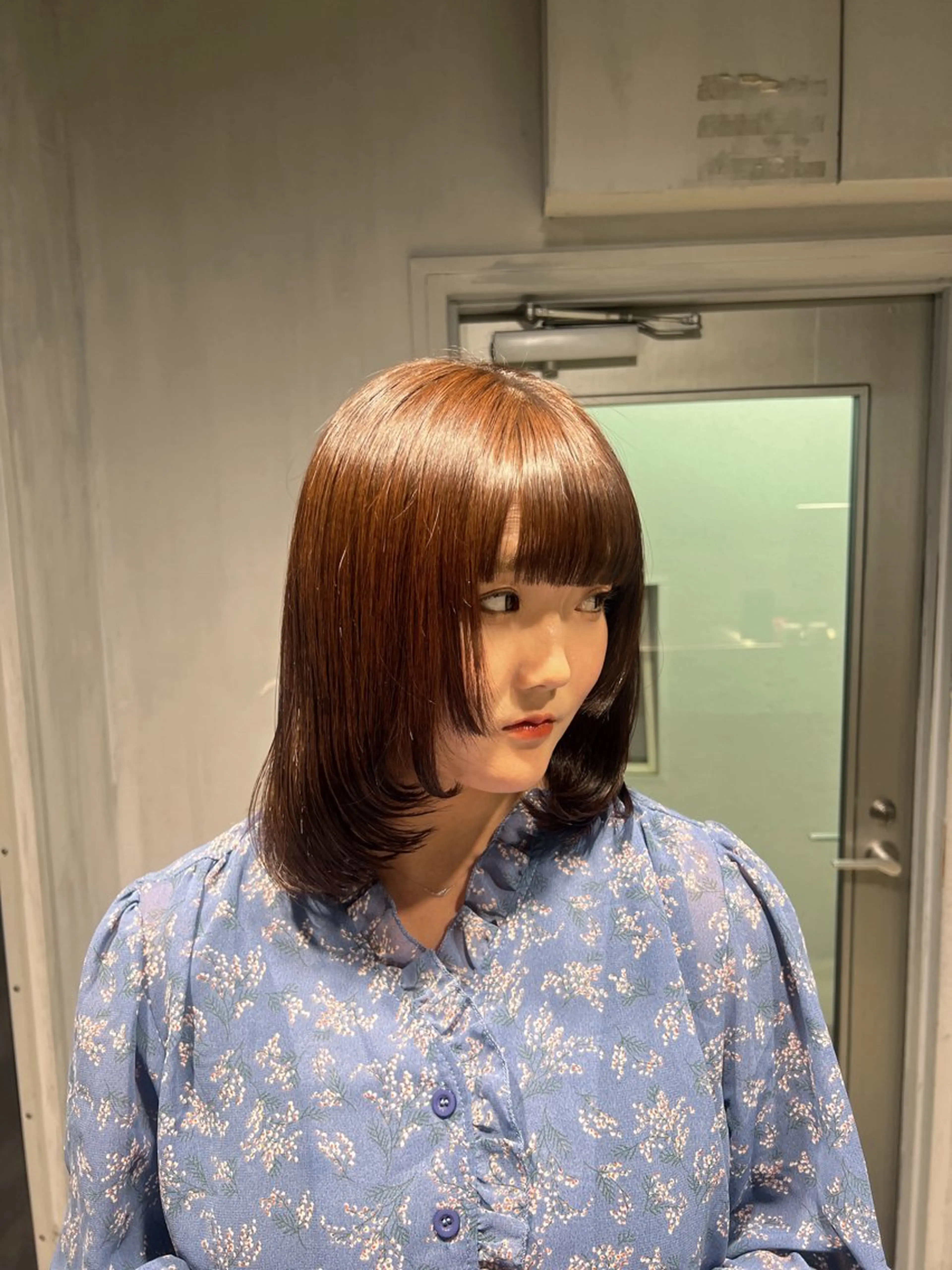 ミディアム カラー カット ヘアカラー NANAMI🩵可愛 さ大人っぽさ韓国ヘアのヘアスタイル