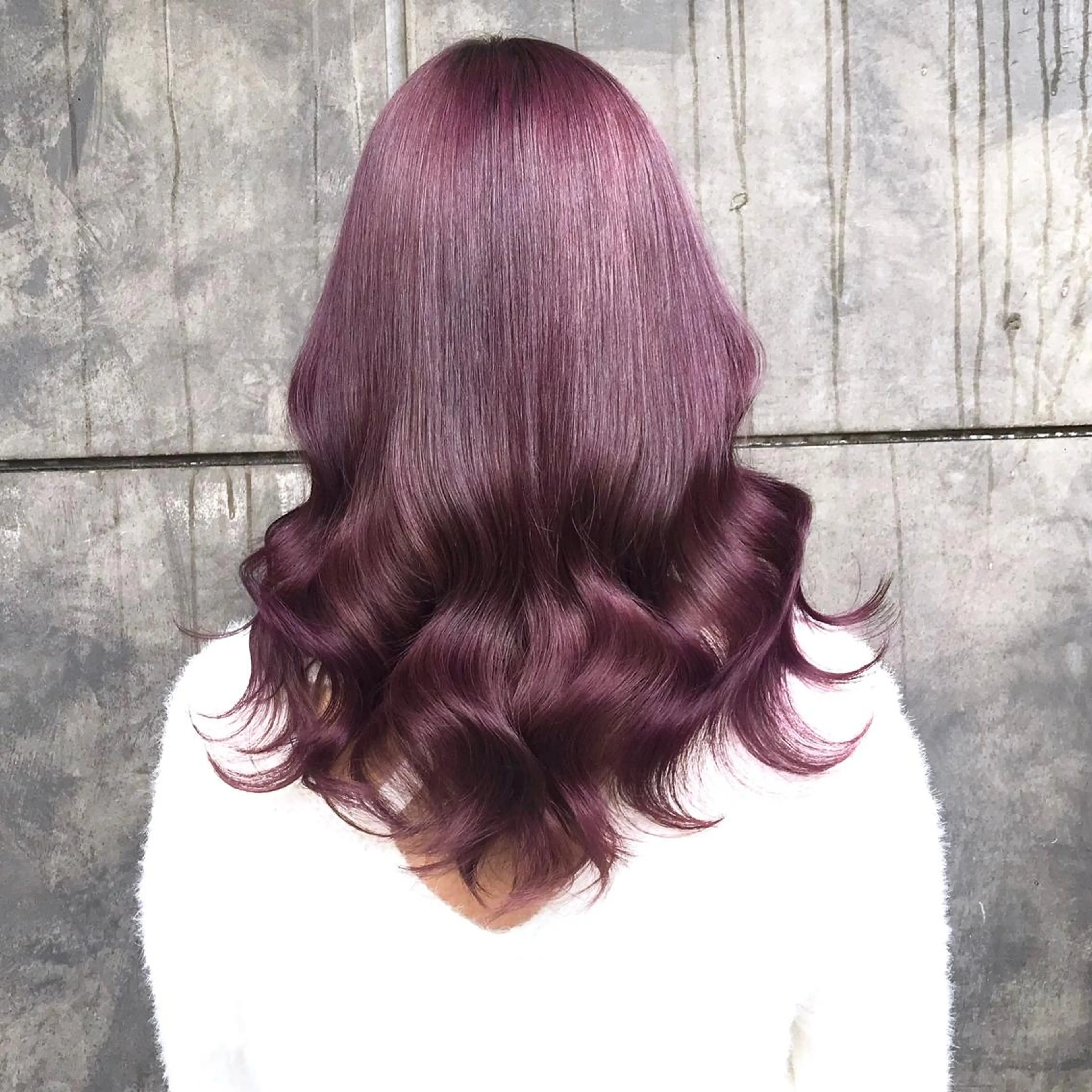 ロング カラー ブリーチ ヨシンモリ ムルギョル巻き 韓国風ヘア シースルーバング サロウィン所属・K-POP好き美容師 🇰🇷Kai.Yのヘアスタイル