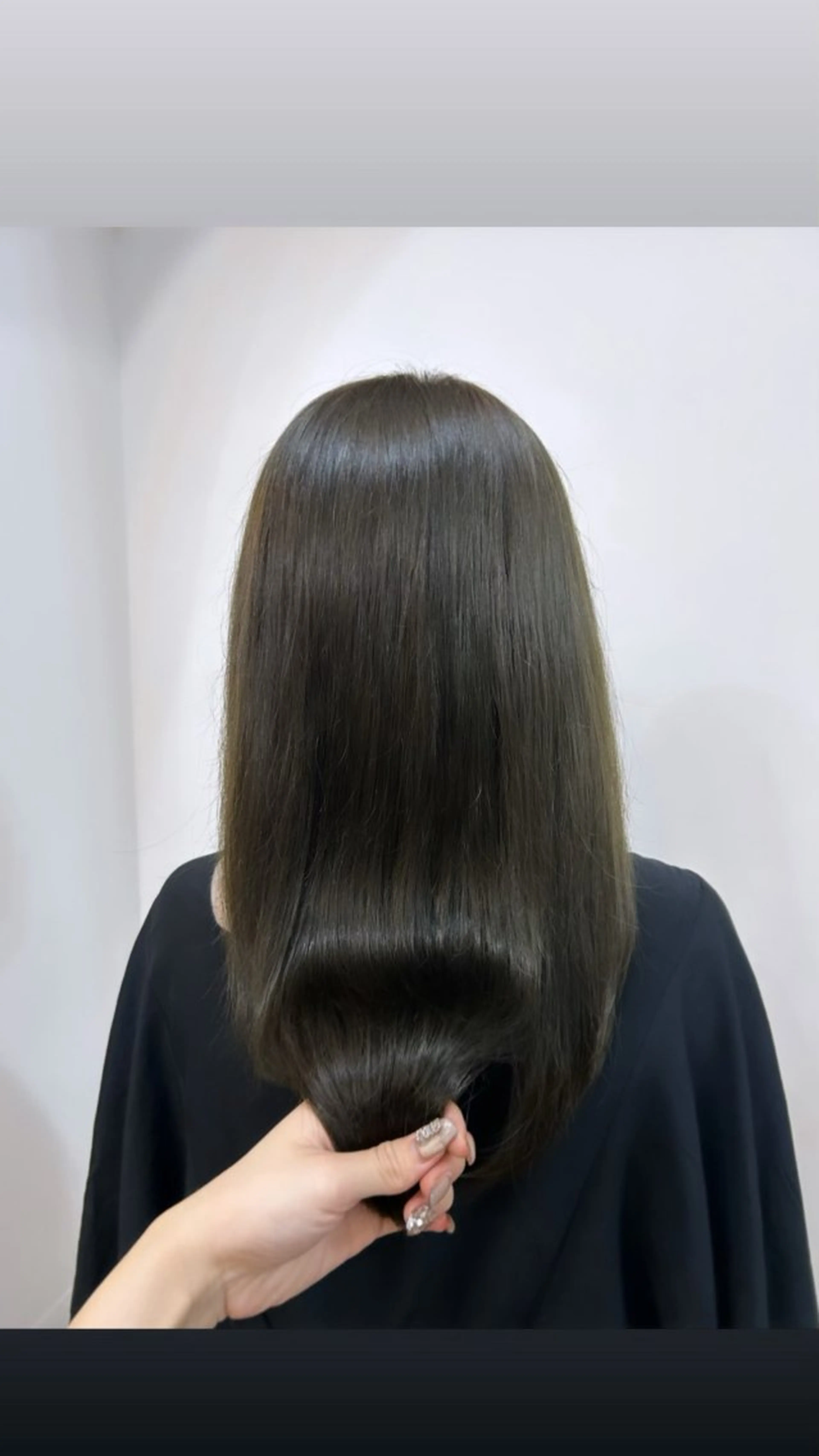 ロング アッシュ アッシュグレー アッシュグレージュ flammeum 二子玉川所属・無料️🤍 メンズ‎🤍ショートのヘアスタイル