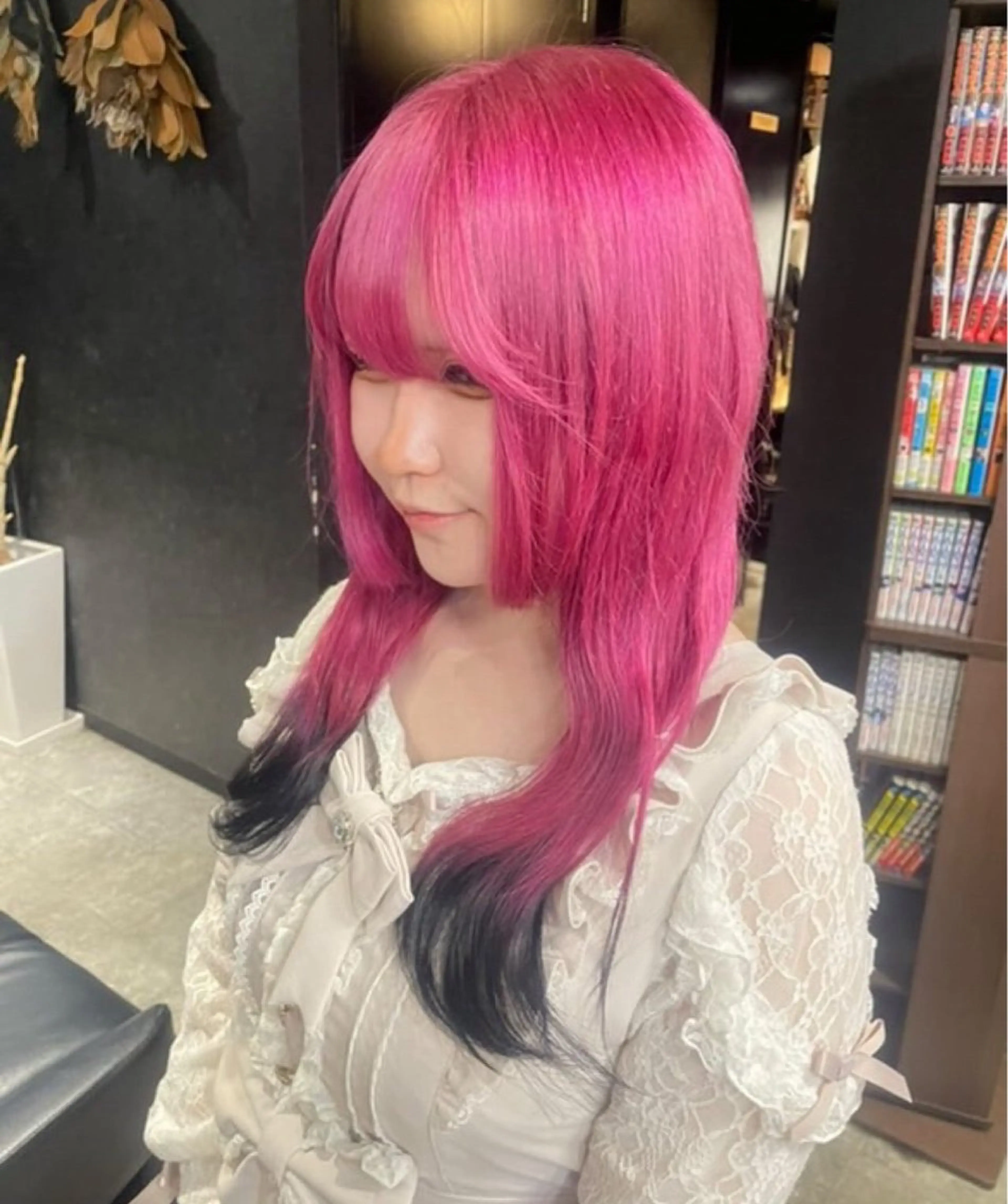 カラー デザインカラー ヘアカラー hair salon bAteAu所属・ももか bAteAuのヘアスタイル