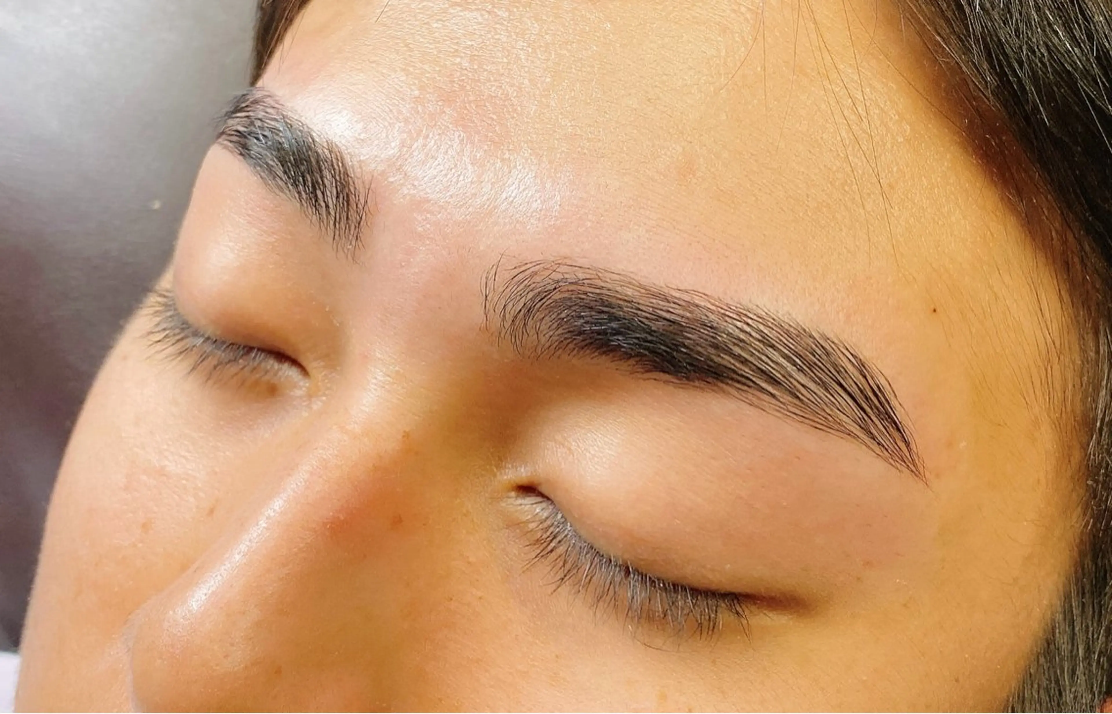 メンズ アイブロウ ハリウッドブロウリフト Eye Salon RiRe新小岩店所属・まつ毛パーマ専門& men's眉⭐︎aiの眉毛・アイブロウイメージ