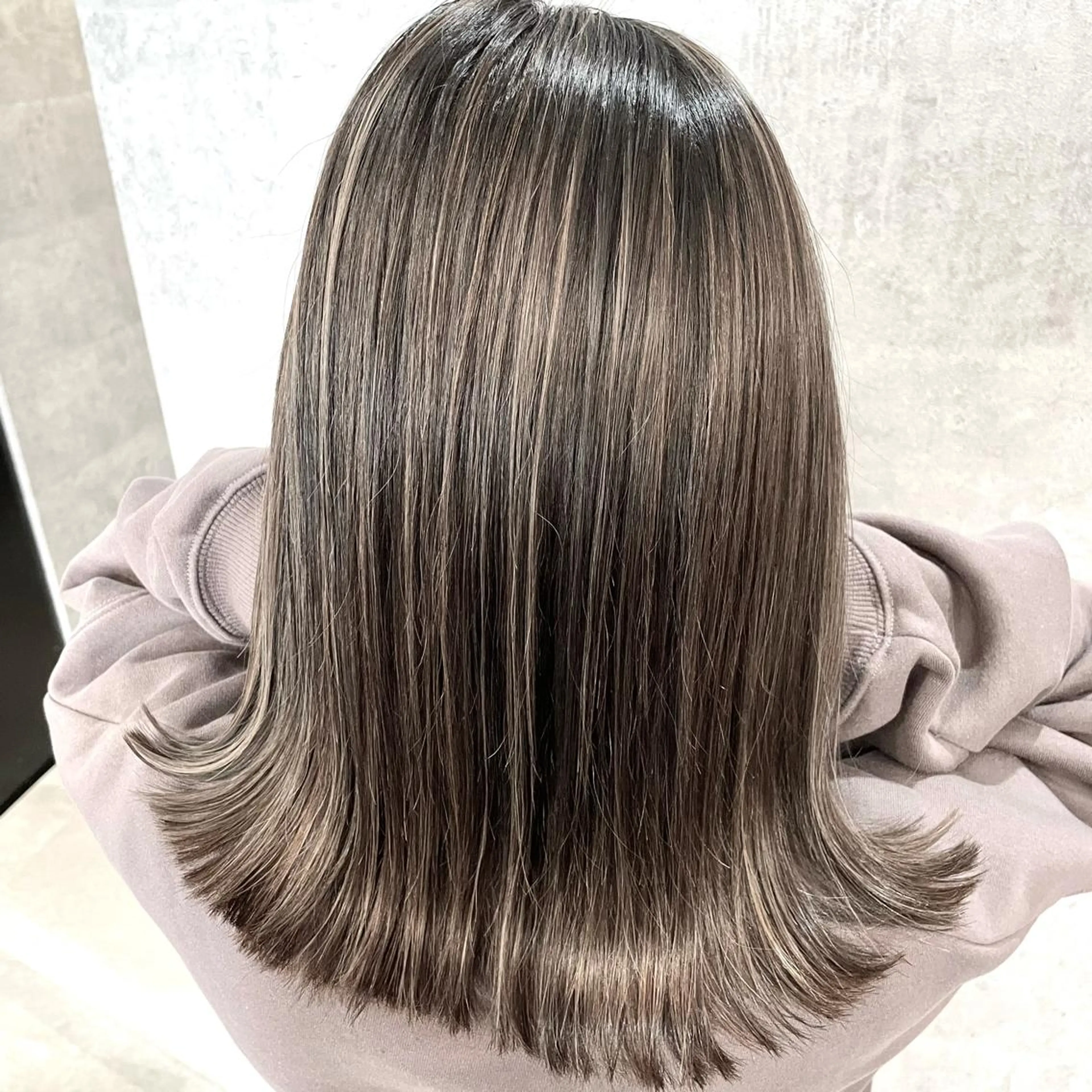 ミディアム ハイライト MiL所属・✨ハイトーン✨ 濱田知孝のヘアスタイル