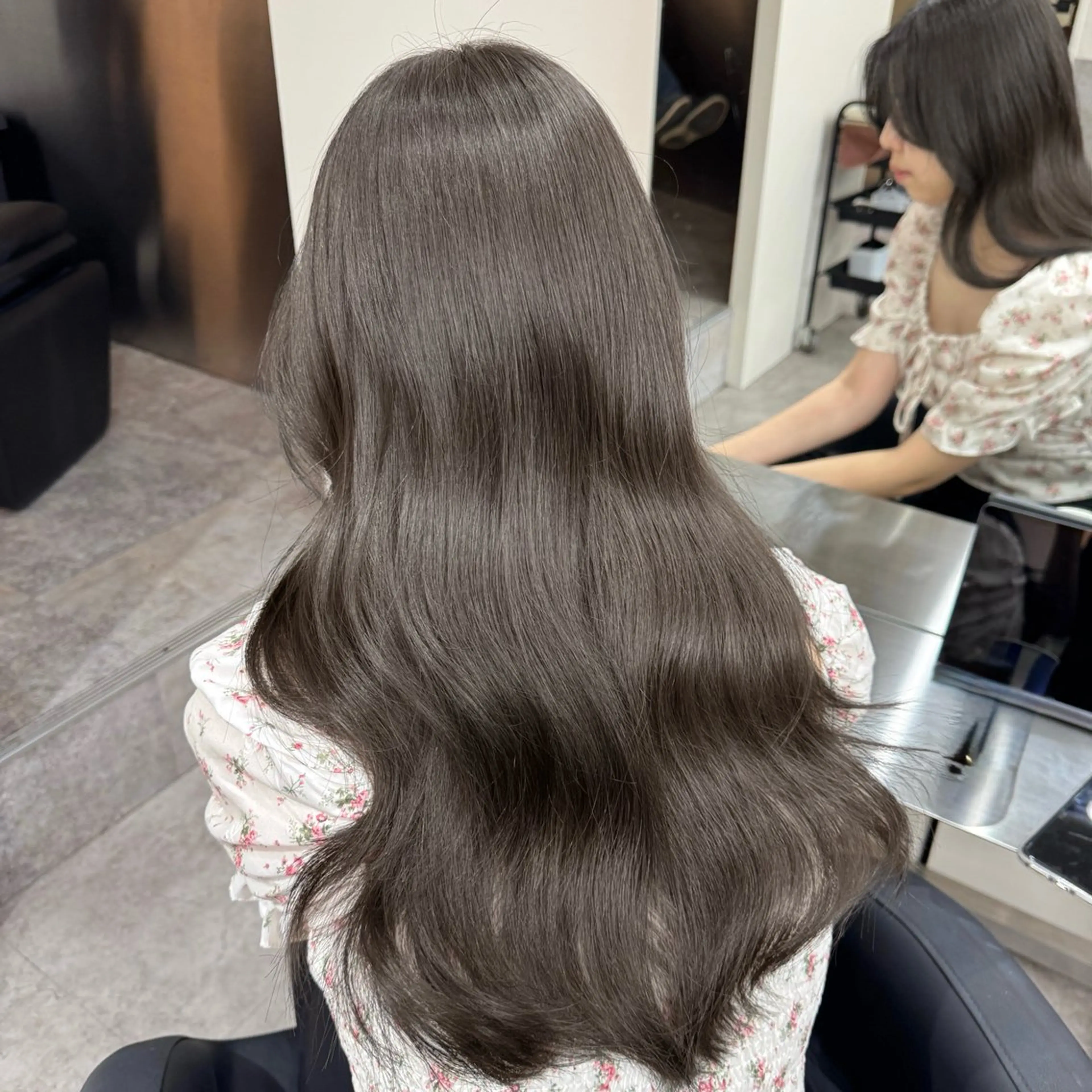 ロング カラー ヘアカラー トリートメント 🎀髪質改善×韓国レ イヤー×透明感/米田のヘアスタイル