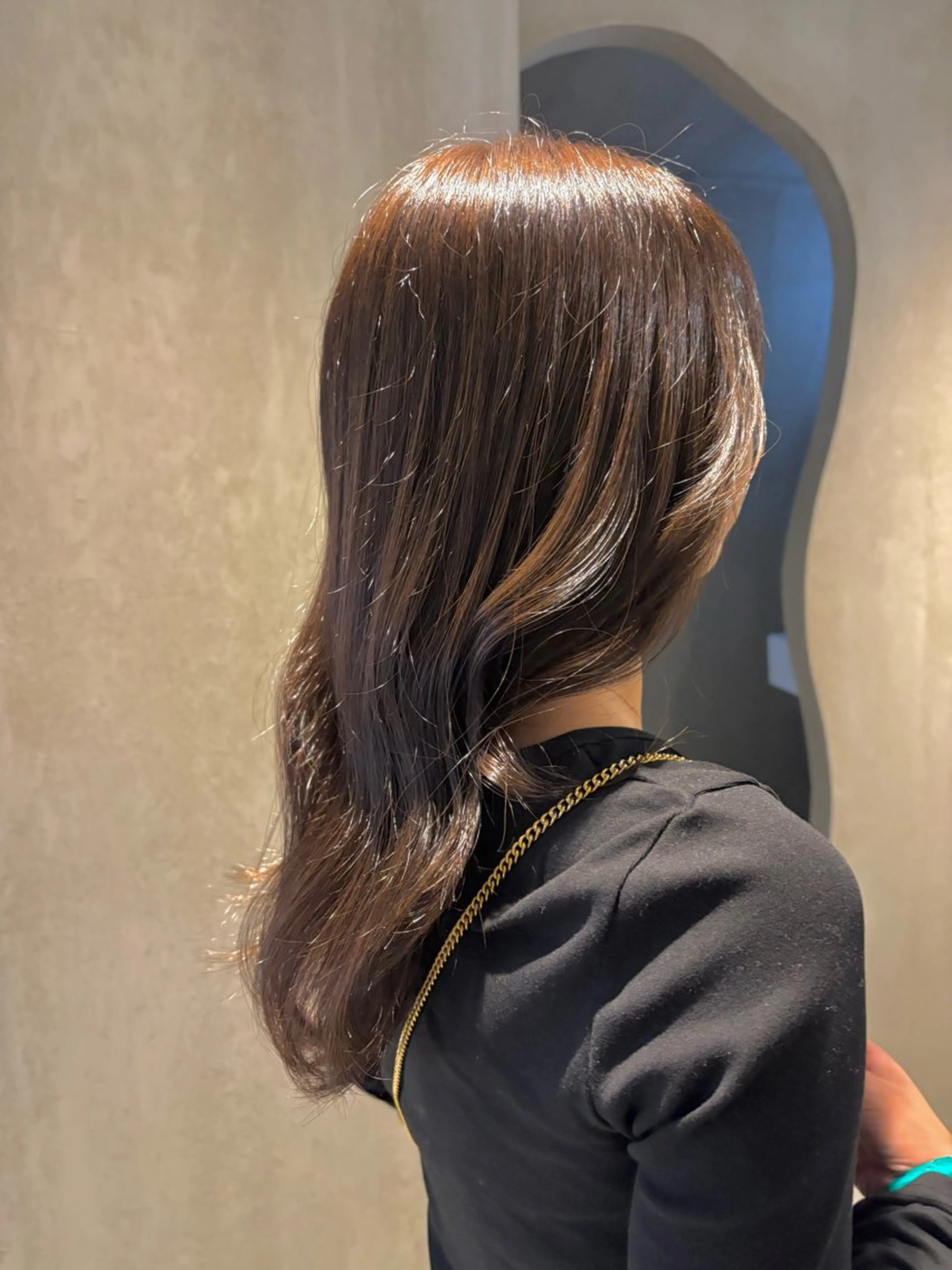 ミディアム レイヤーカット SLAY所属・マツイ モモノのヘアスタイル