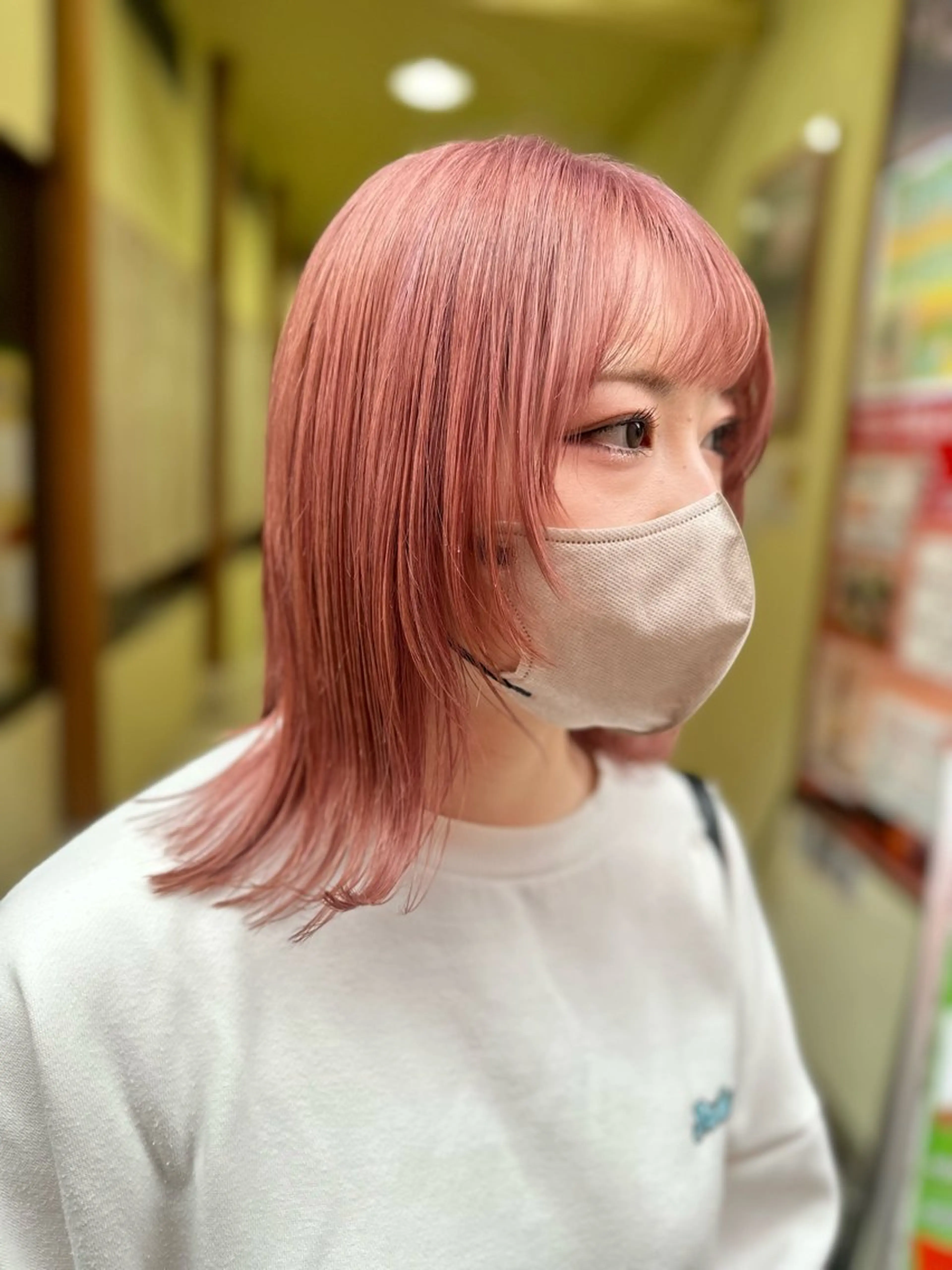 ミディアム カラー ブリーチ ボブ 顔まわりレイヤー レイヤーカット レイヤー/ウルフ/ /奈良/  RIHOのヘアスタイル