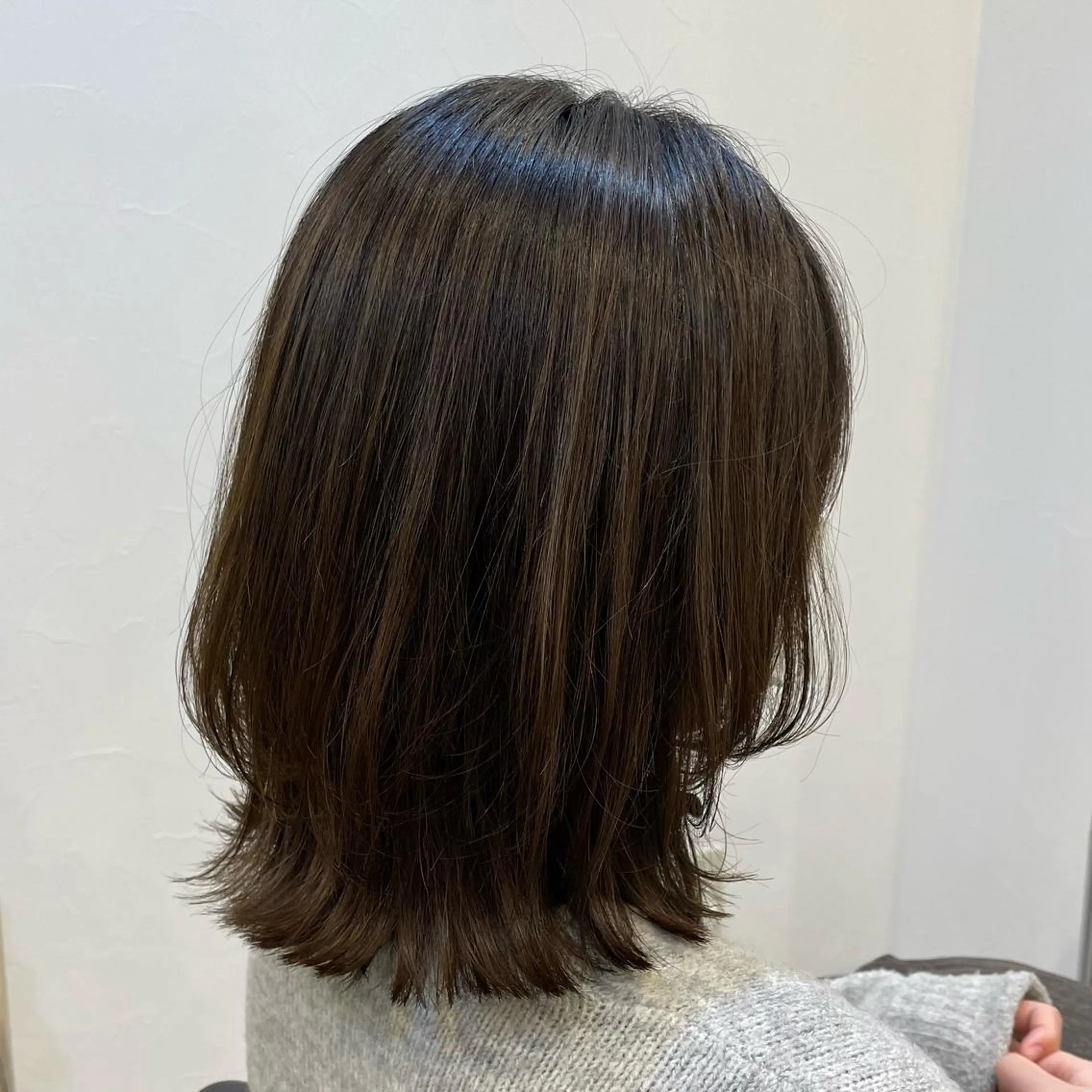 ミディアム NAKAI所属・ミディアムヘア🌼 さきのヘアスタイル