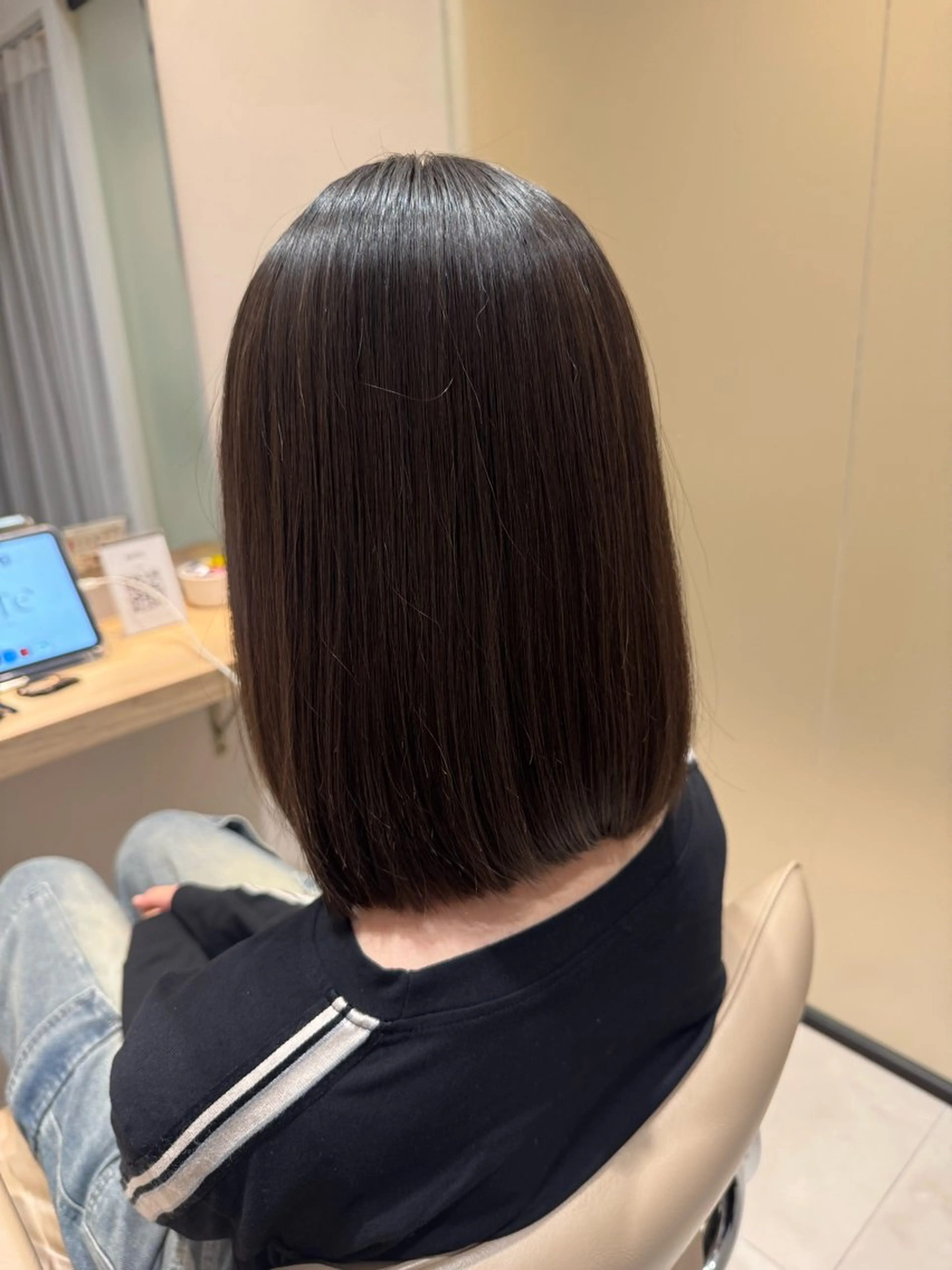 ミディアム ボブ Eleanor spa&treatment 札幌店内にあるシェアサロン【WHITE】所属・シルクハイトーン / 髪質改善🦋MIKUのヘアスタイル