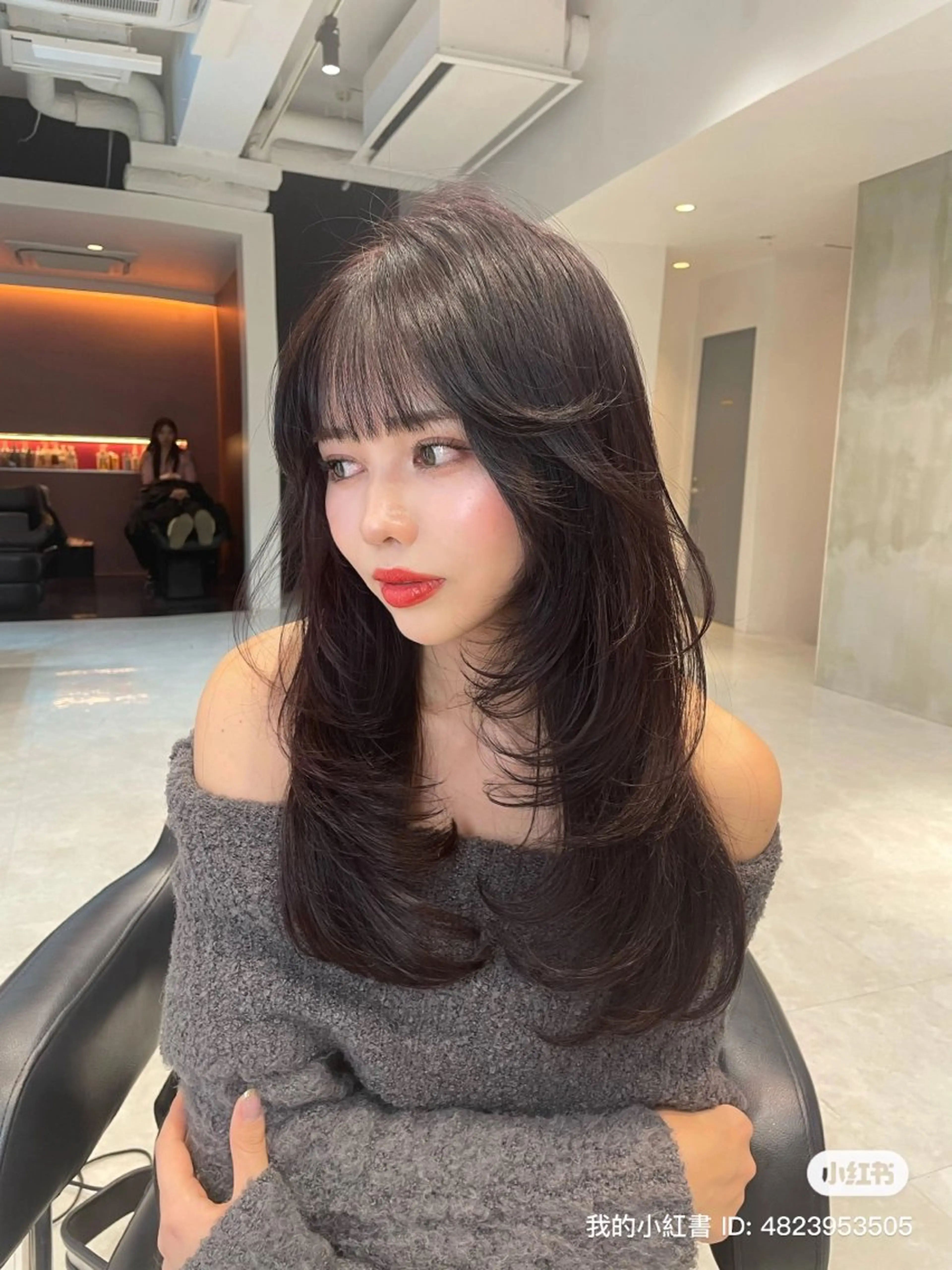 ロング カット ヘアカラー 韓国ヘア🇰🇷 YURIYAのヘアスタイル