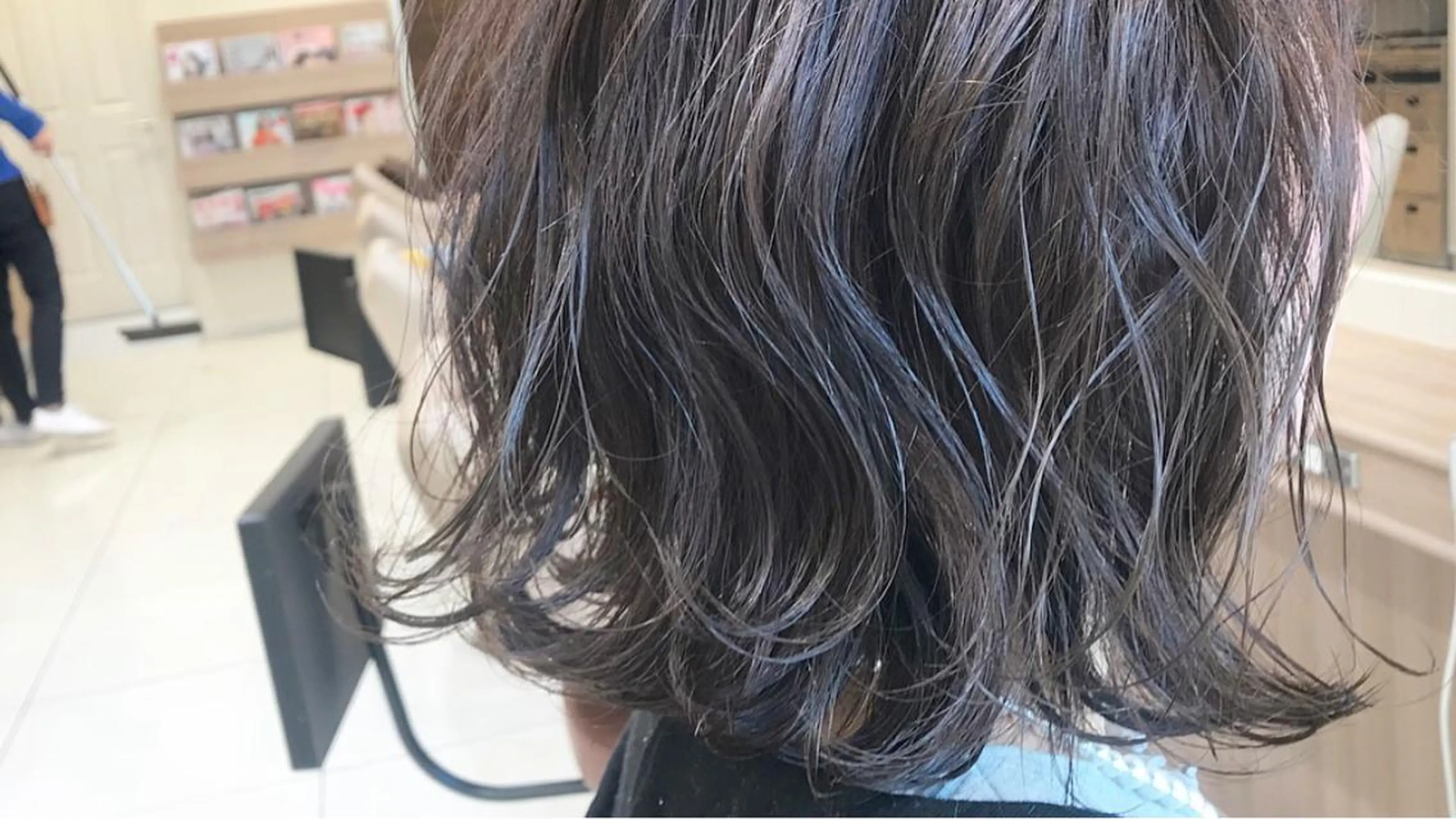 ショート カラー ウエモト タク ショート/レイヤーのヘアスタイル