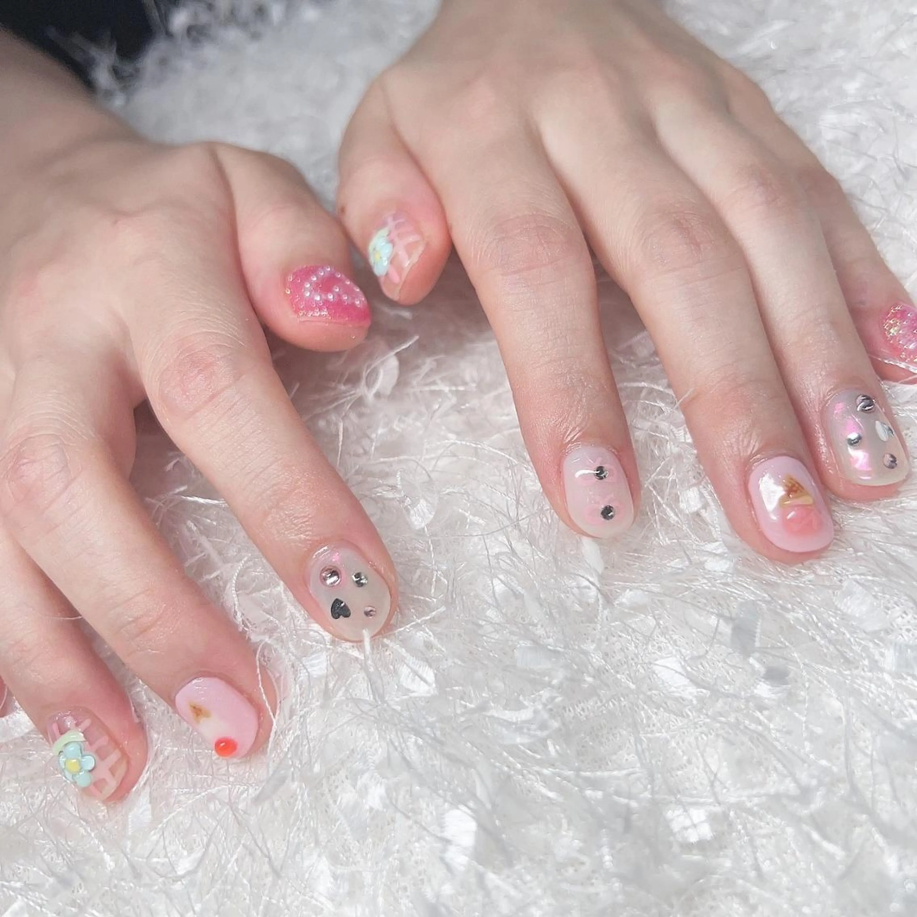 ネイル 長さ出し フレンチネイル ジェルネイル グラデーション 韓国ネイル ハンドネイル Nail&eye Belire 新宿のネイルデザイン